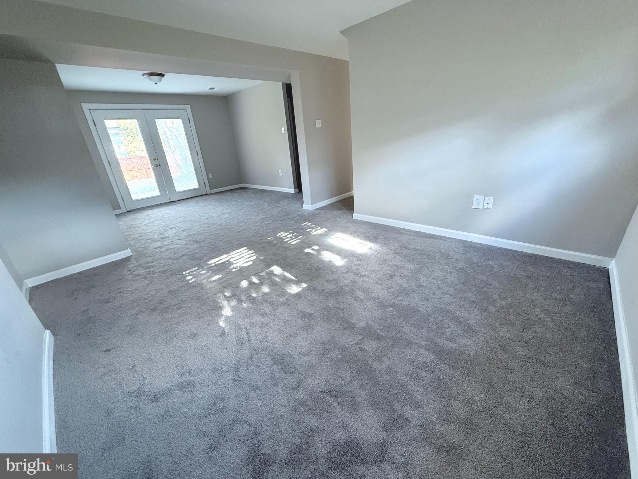 FOUR SEASONS ESTATES - Residential