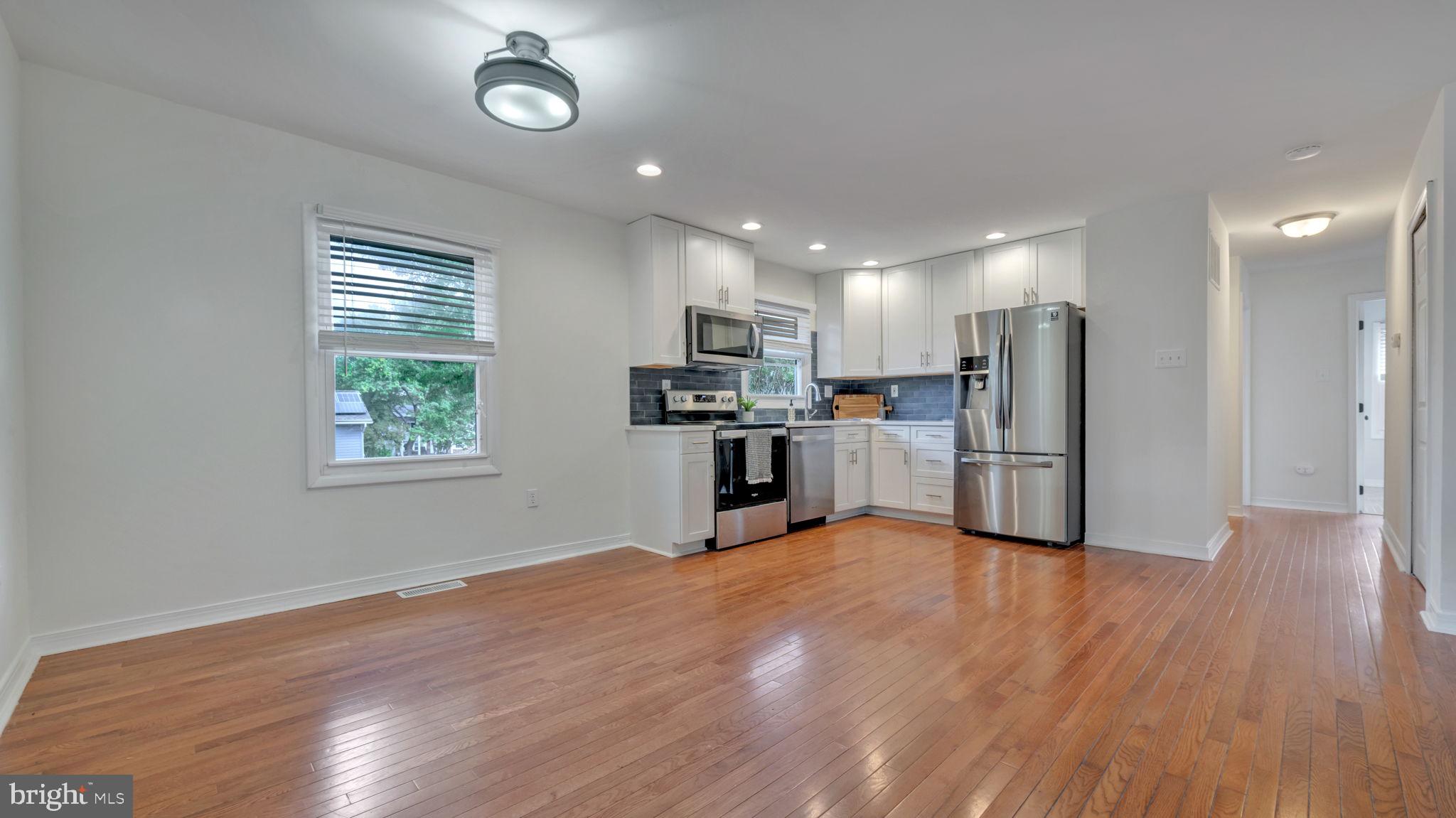 FOUR SEASONS ESTATES - Residential