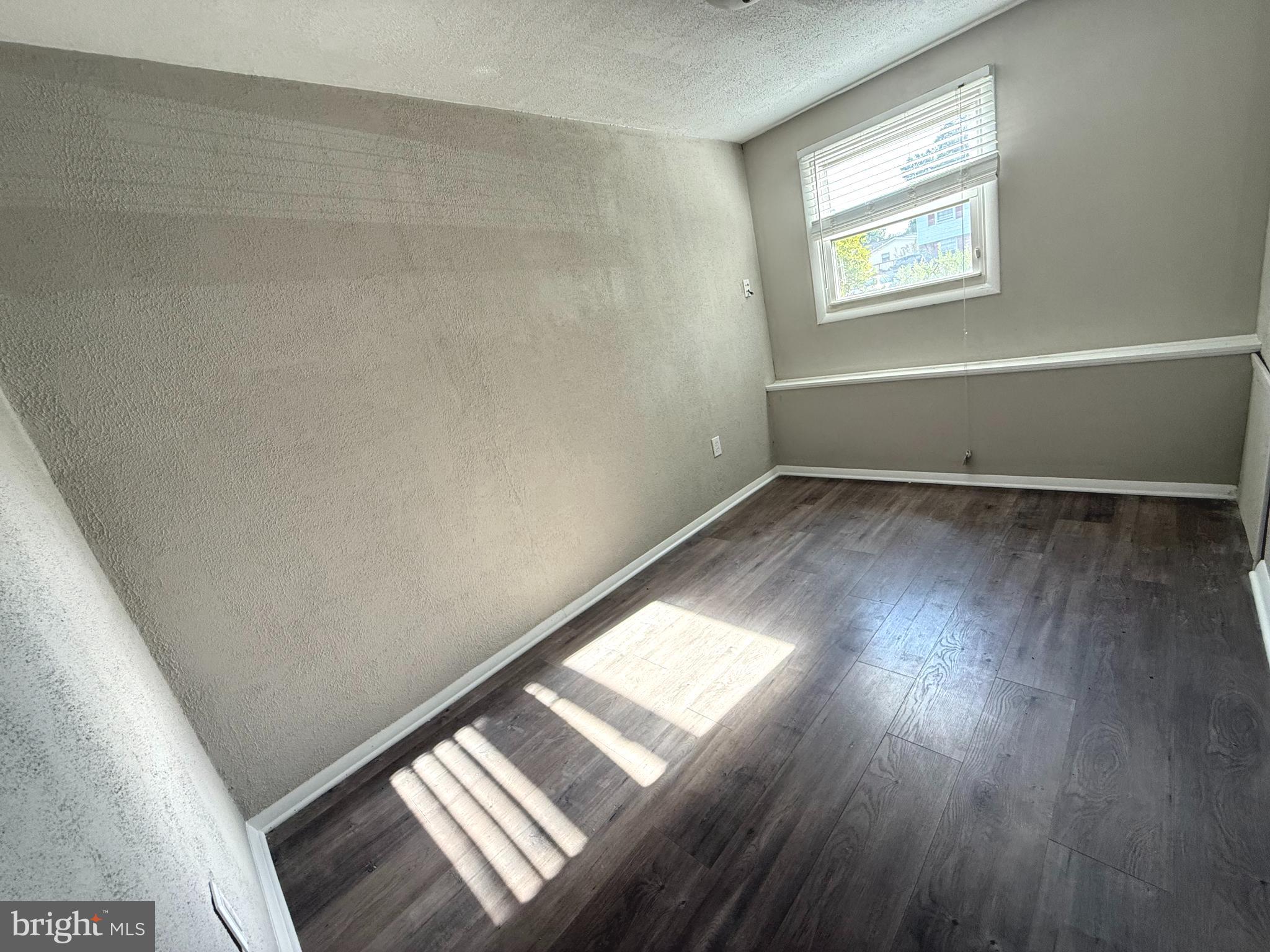 FOUR SEASONS ESTATES - Residential