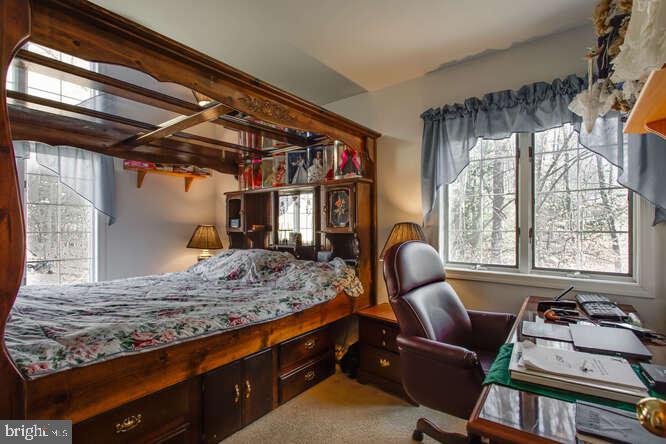 INDEPENDENCY - Residential