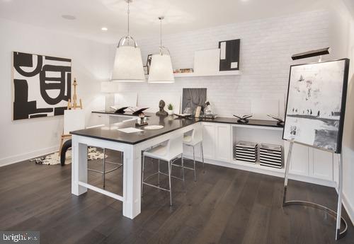 REGENCY AT WATERSIDE - Residential