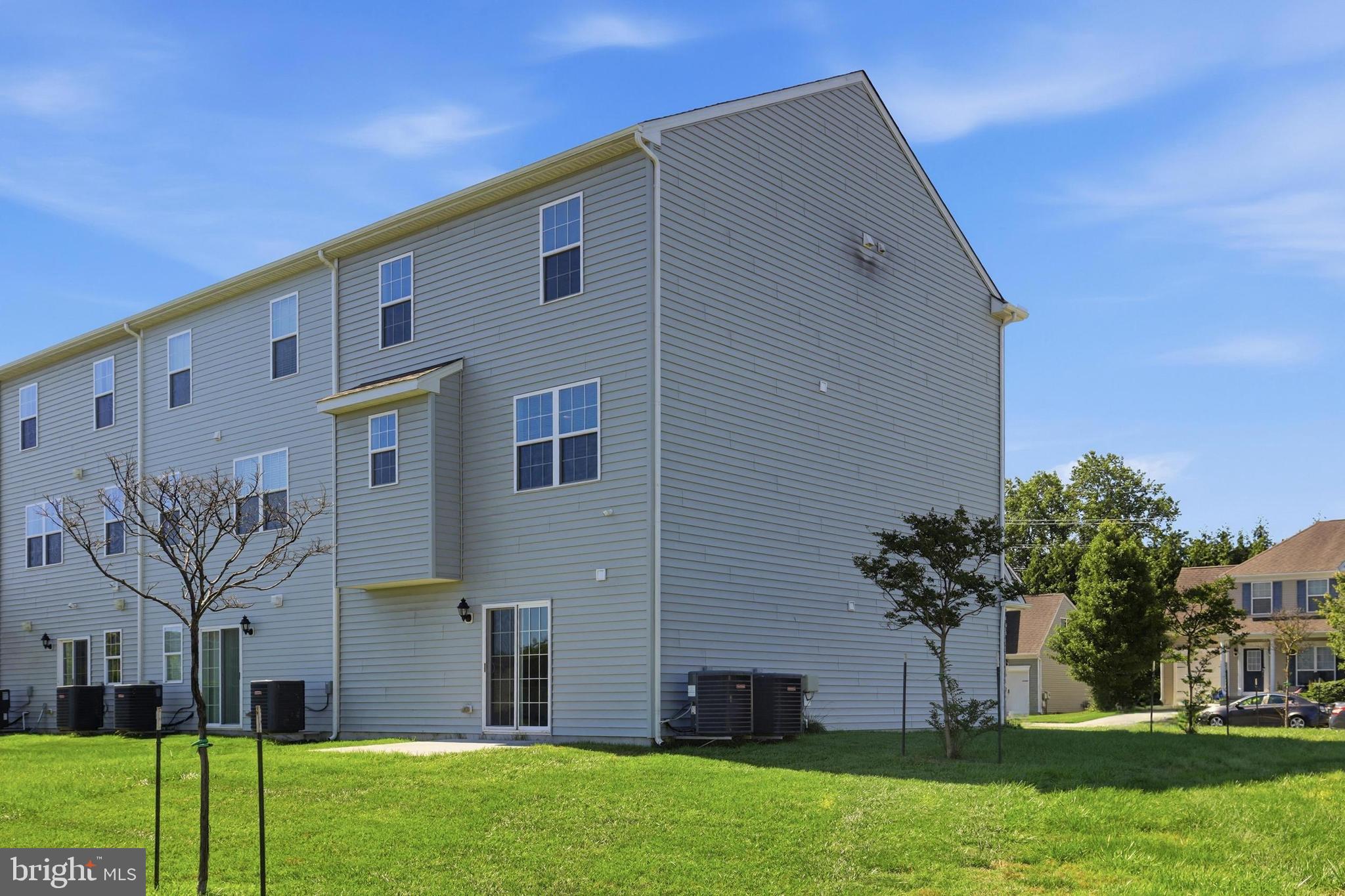 121 LEXINGTON PLACE