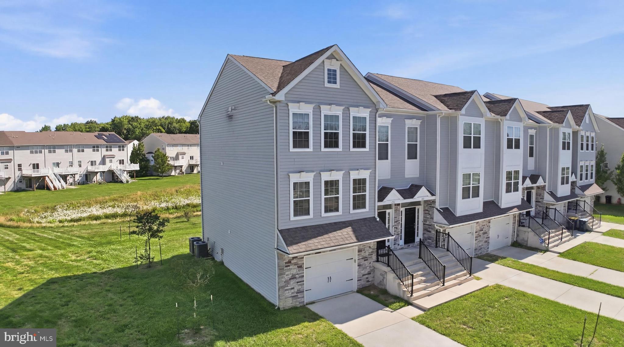 121 LEXINGTON PLACE