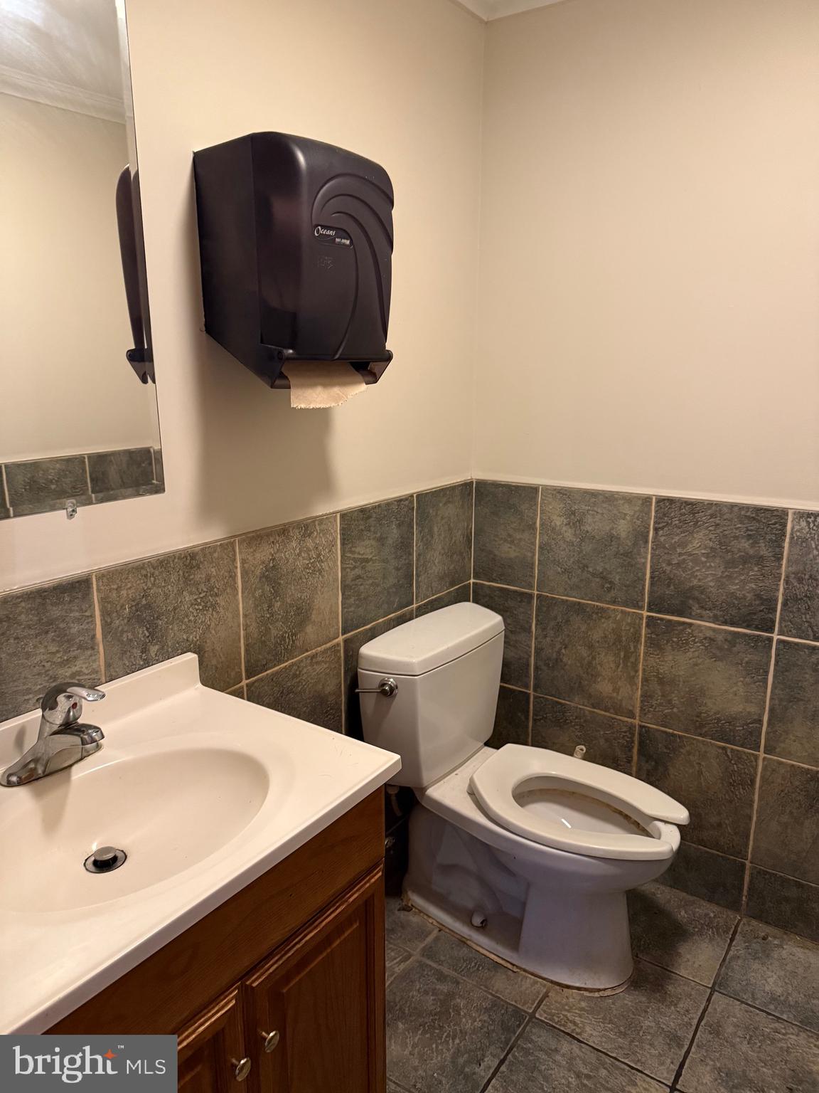 TOWN OF BATH - Commercial Sale