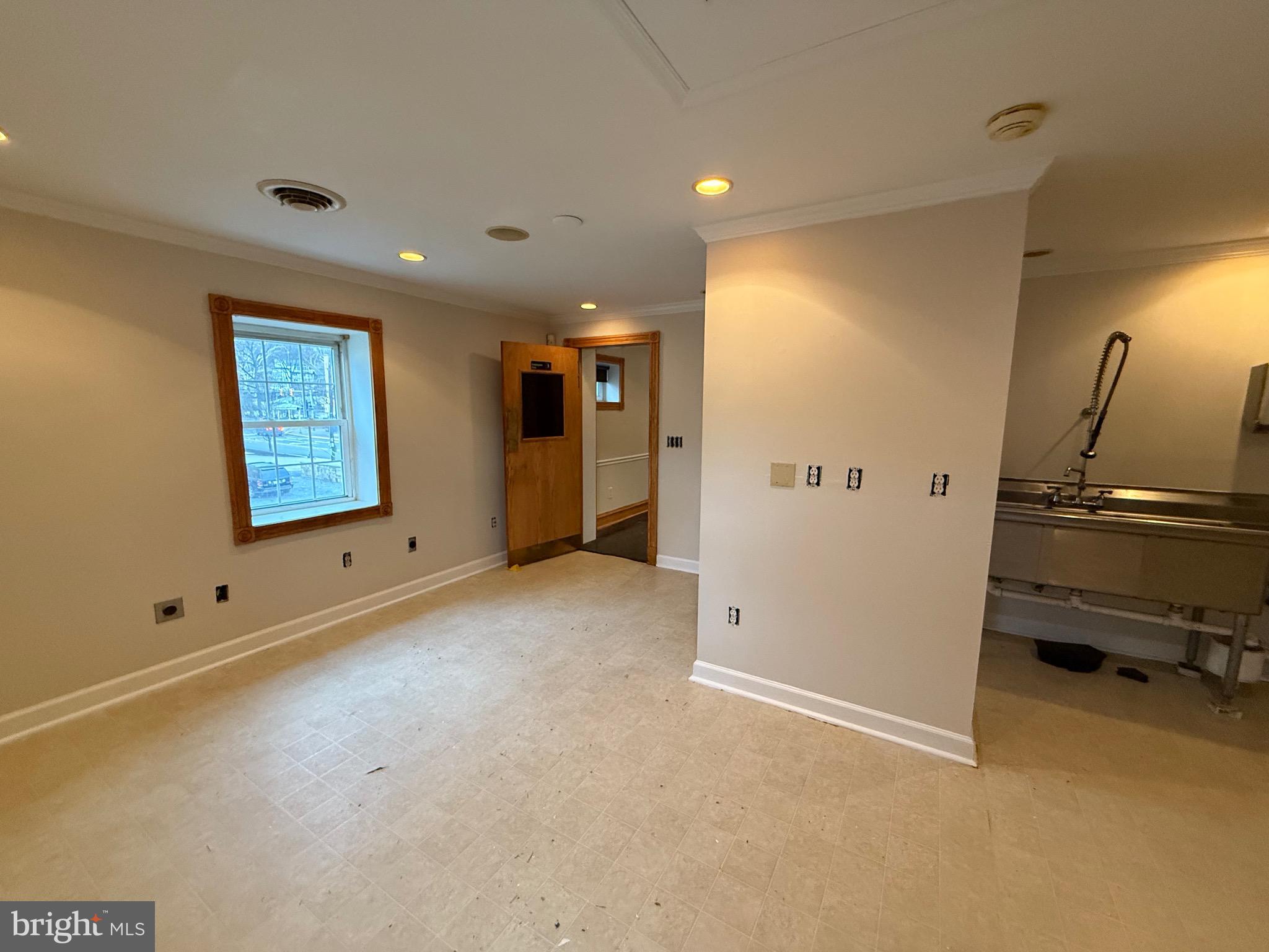 TOWN OF BATH - Commercial Sale