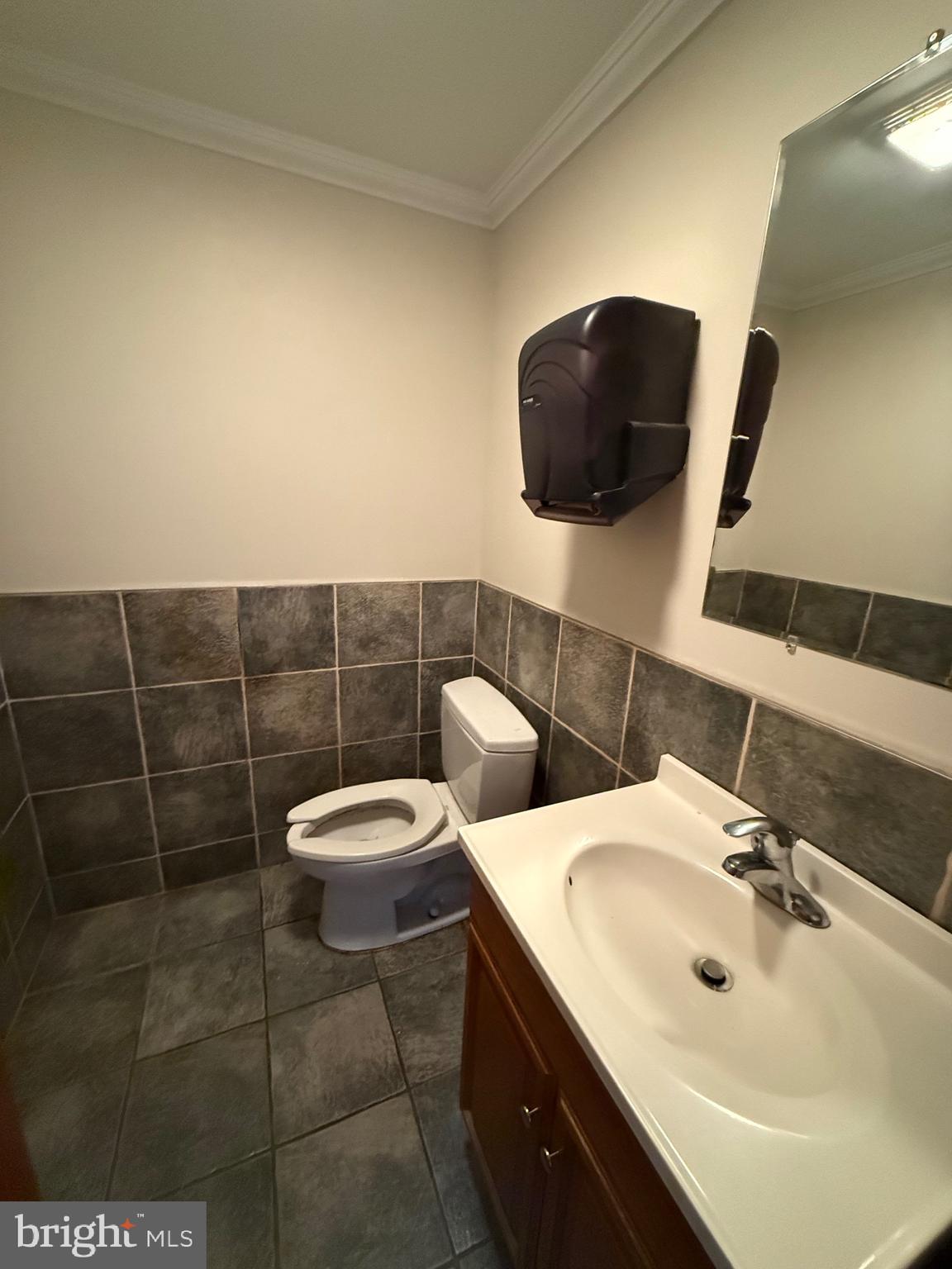 TOWN OF BATH - Commercial Sale