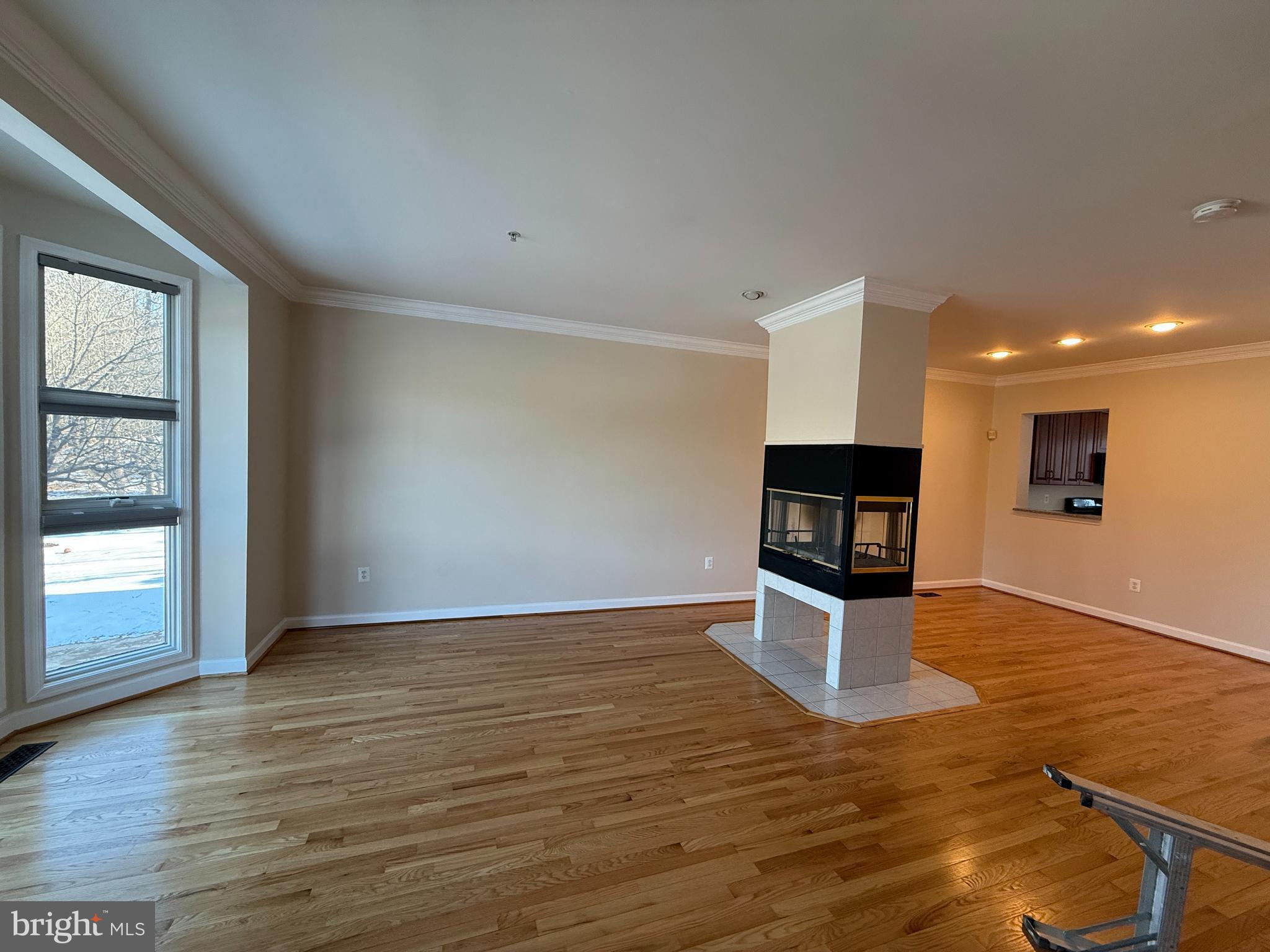 SUMMIT CHASE - Residential Lease