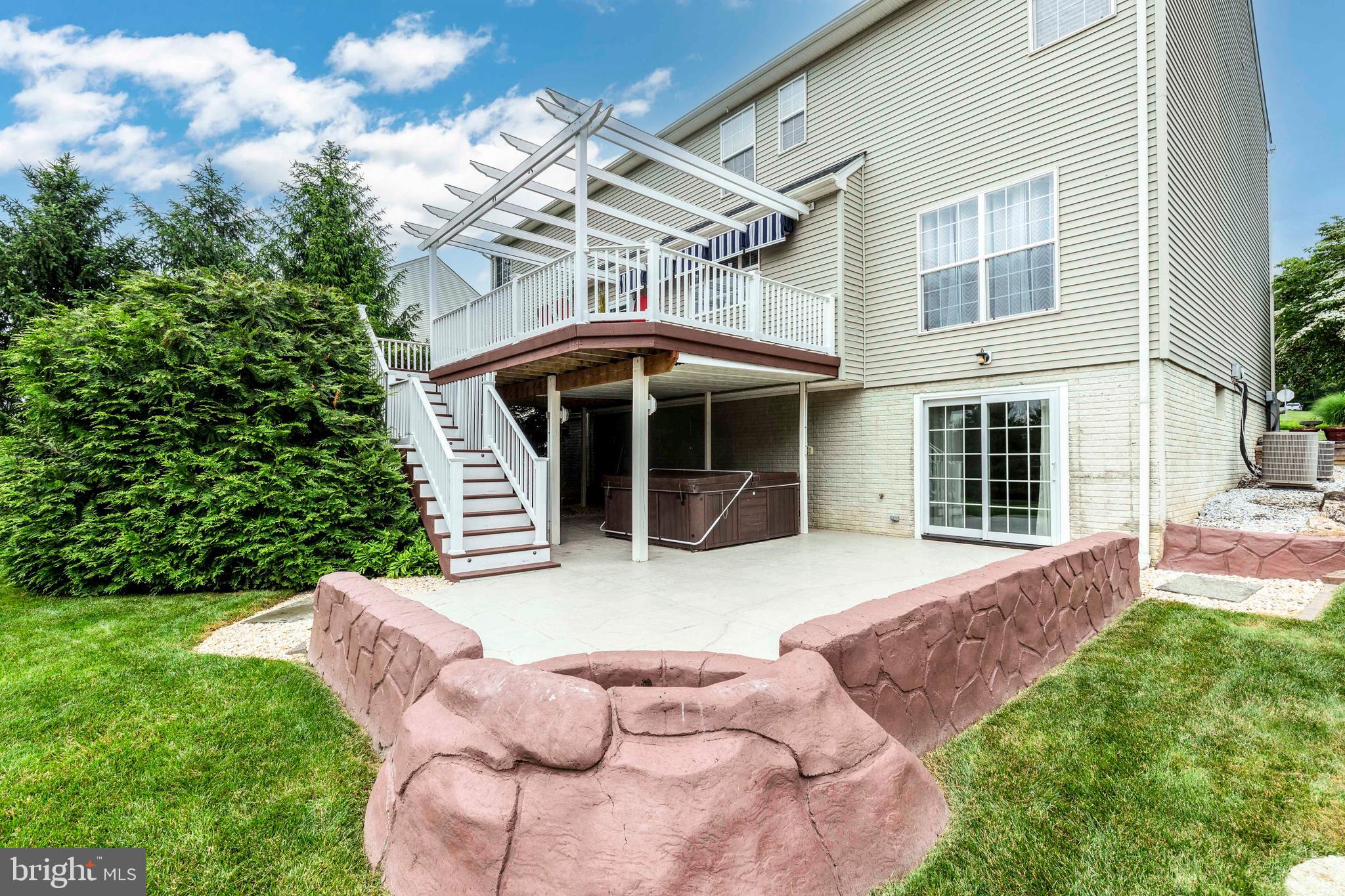 SPRUCE MEADOWS - Residential