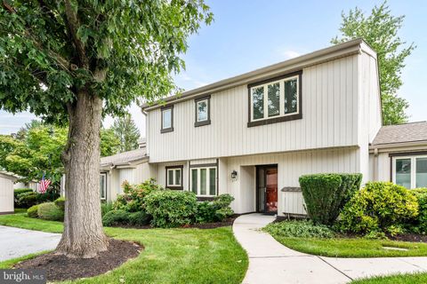 Townhouse For Sale - 350 Devon Way<br/> WEST CHESTER, PA 19380