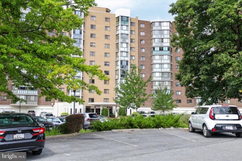 Condo For Sale - 15115 Interlachen Drive #3-612<br/> SILVER SPRING, MD 20906