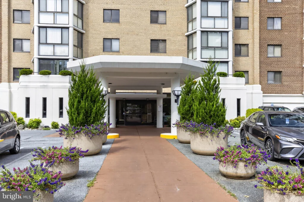 15115 Interlachen Drive Unit 3-612, Silver Spring, MD 20906