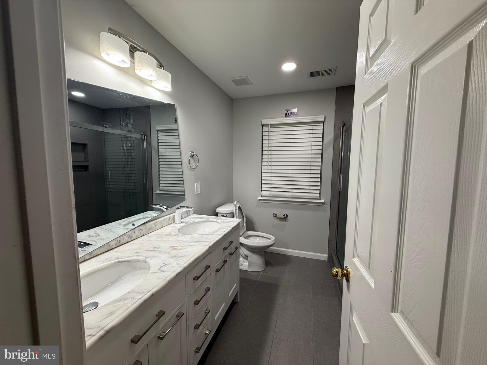 SPRINGDALE-PLAT 3> - Residential Lease