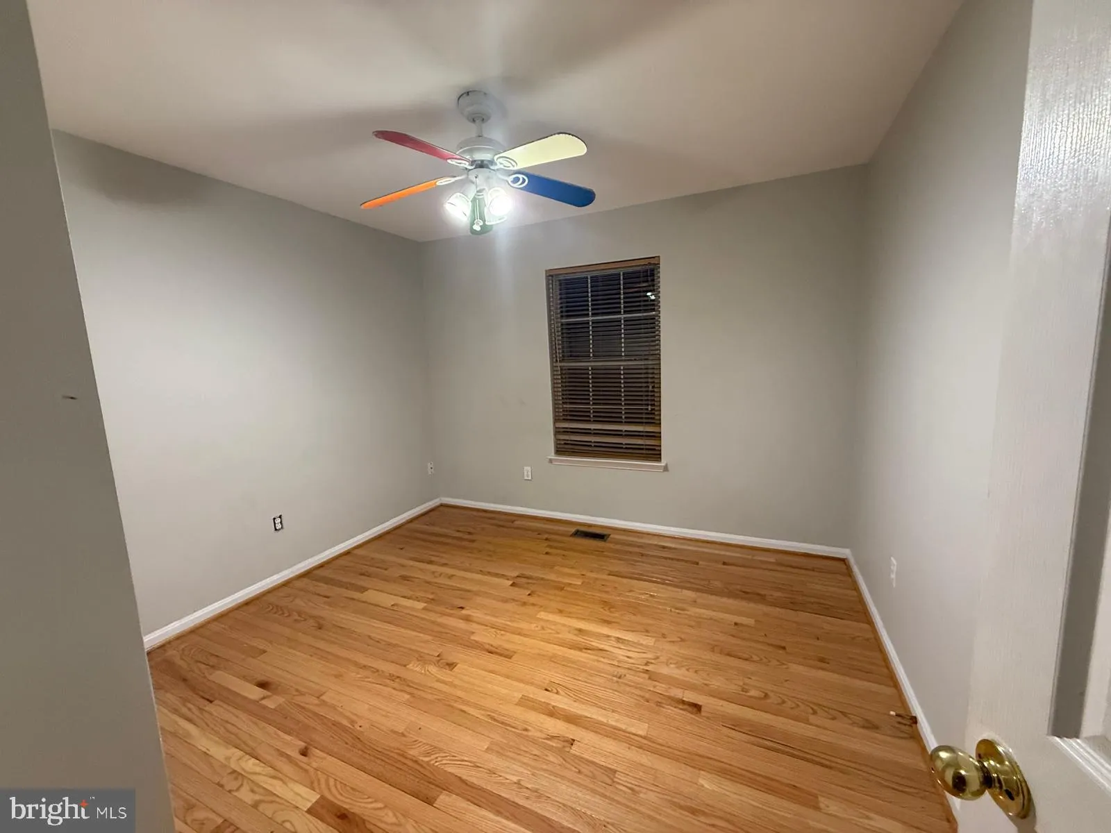 Springdale, Maryland 20774, United States, 4 Bedrooms Bedrooms, ,4 BathroomsBathrooms,Residential,Contingent,108296