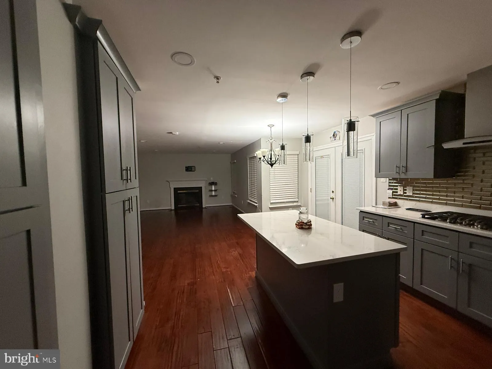 Springdale, Maryland 20774, United States, 4 Bedrooms Bedrooms, ,4 BathroomsBathrooms,Residential,Contingent,108296