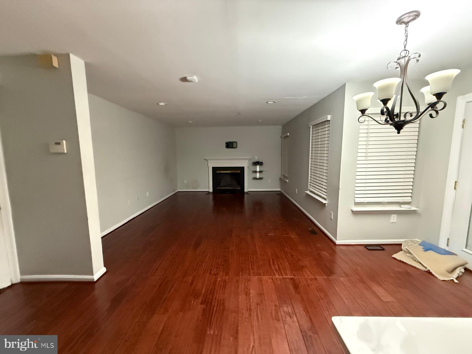 SPRINGDALE-PLAT 3> - Residential Lease