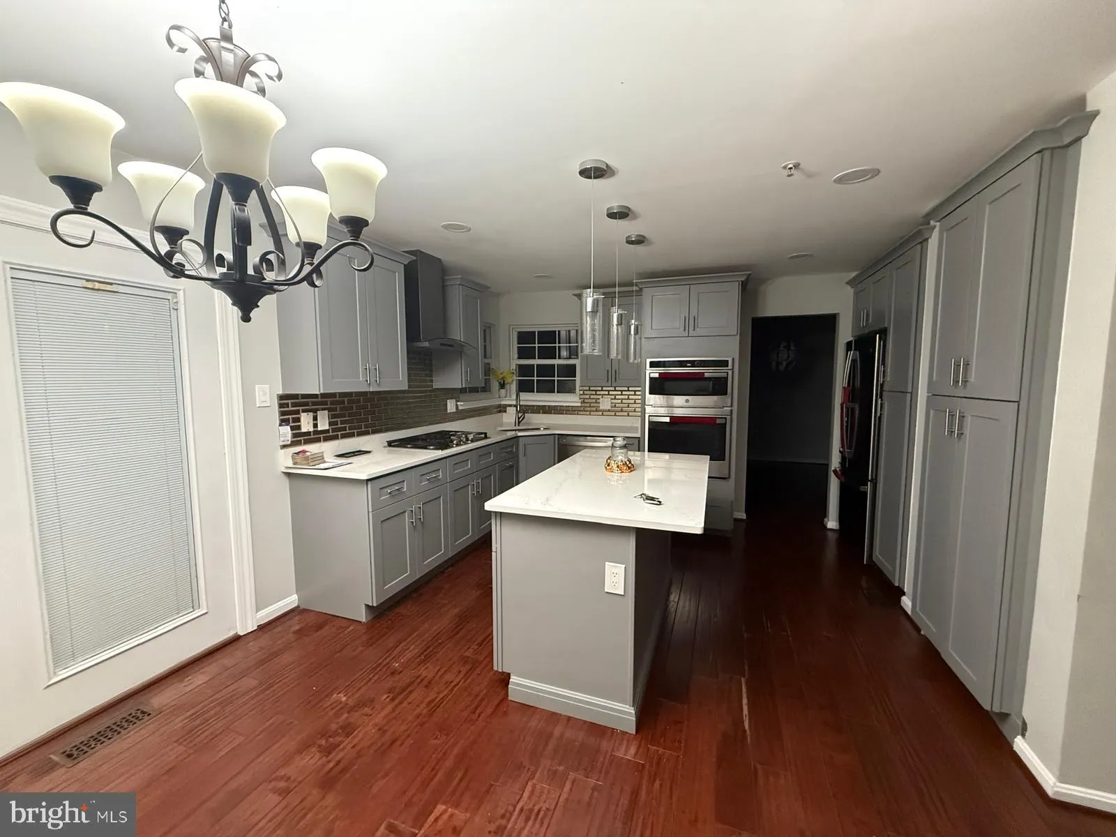 Springdale, Maryland 20774, United States, 4 Bedrooms Bedrooms, ,4 BathroomsBathrooms,Residential,Contingent,108296