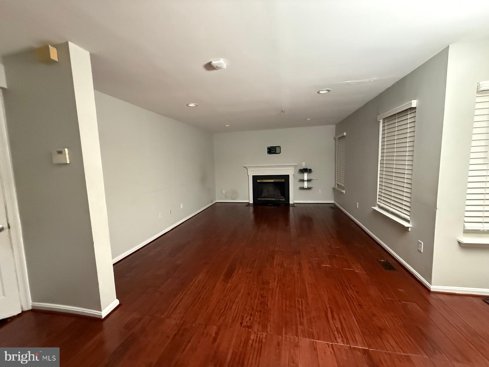 SPRINGDALE-PLAT 3> - Residential Lease