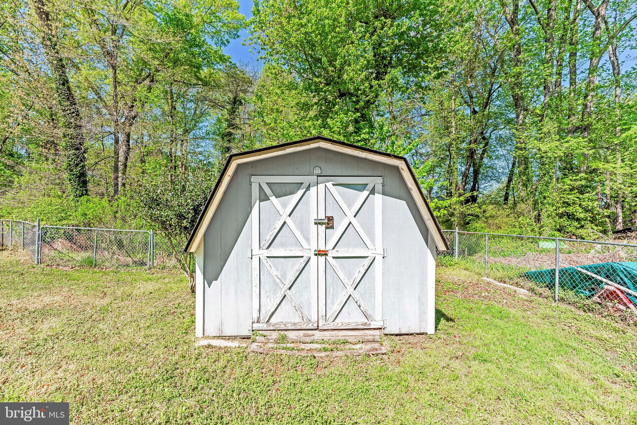 11220 COUNTRY ROAD