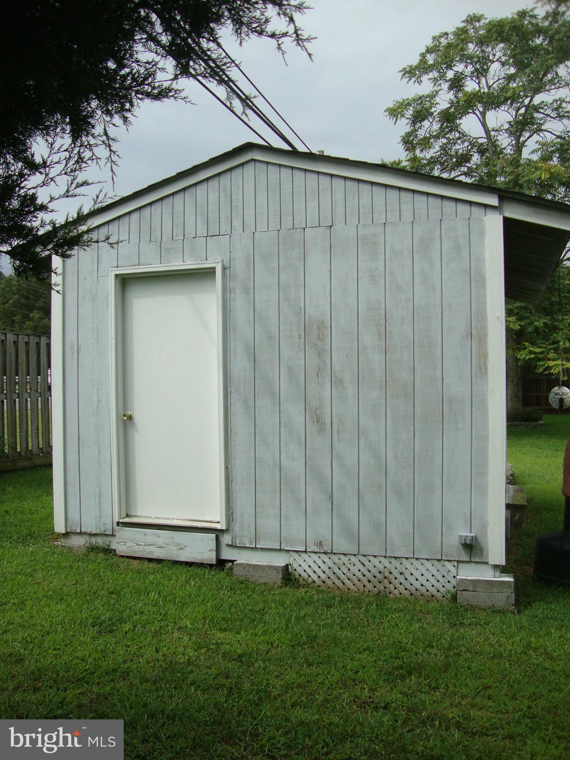 GREENMONT - Residential Lease