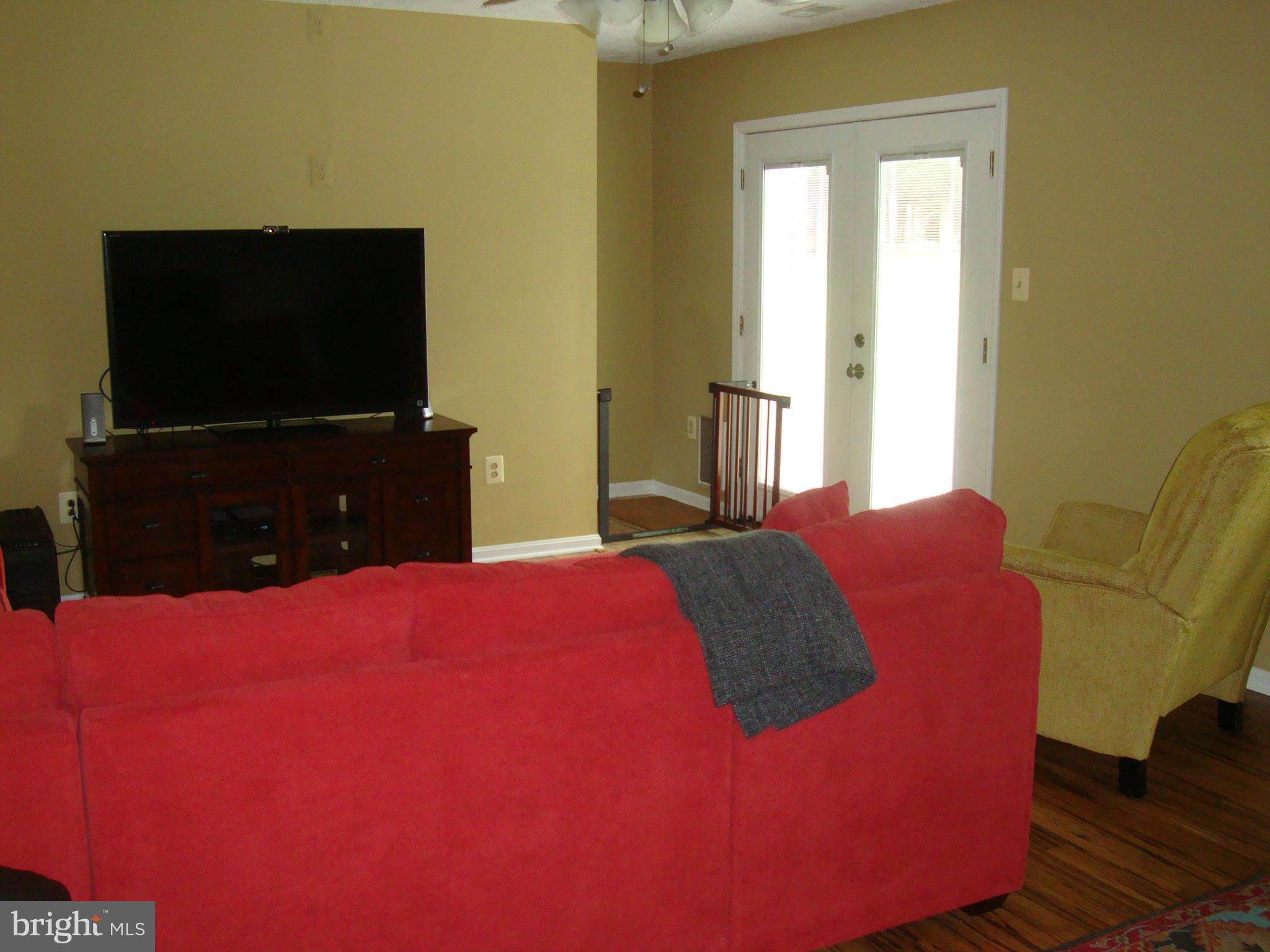 GREENMONT - Residential Lease