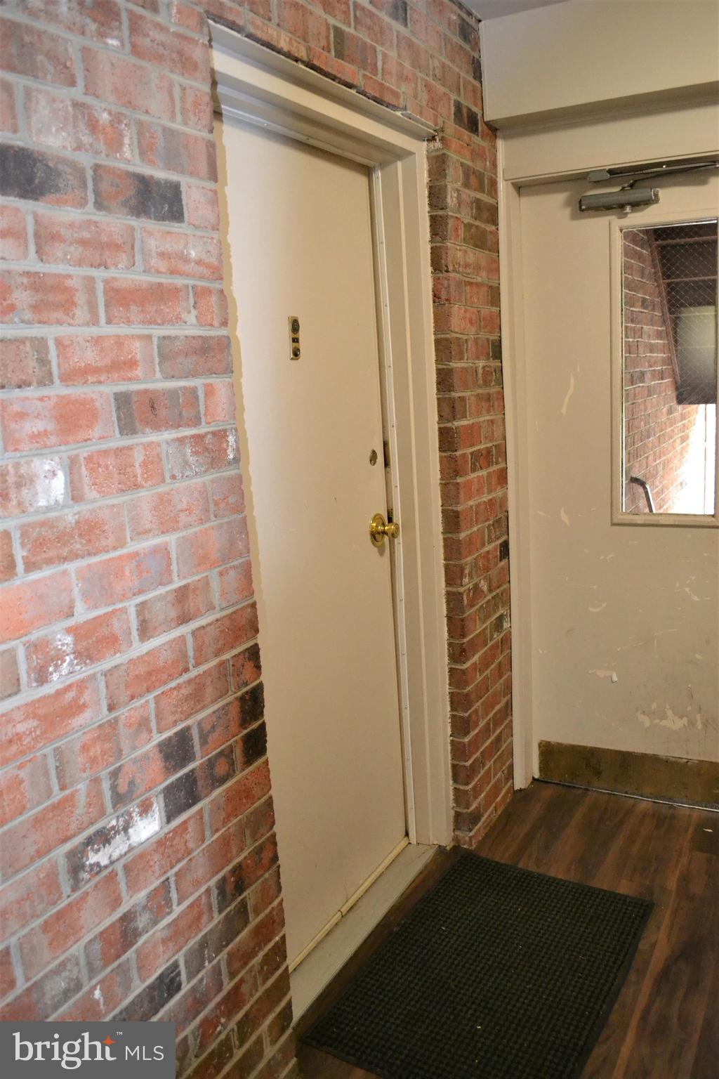 PEMBROOKE - Residential