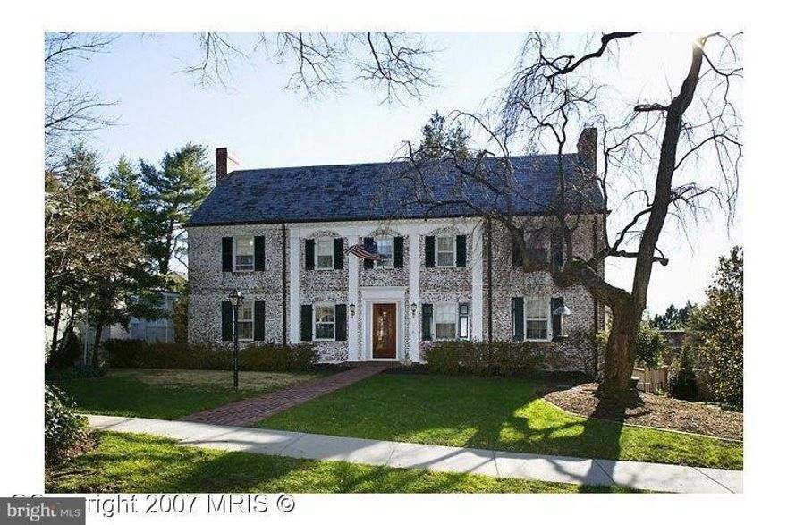 NEW LISTING!  Perfectly beautiful, completely renovated 6BR/4.5BA home on sought after Lowell Street. 2008 renovation incl. addition of spacious gourmet kit/family room, walk out-lower level entertaining room w/catering kitchen and Fr. doors leading to outside grilling entertaining area showcased in Home and Design Sourcebook. Must see! Open 3/9 from 2-4.  Generous 2 car garage. 5715 sq. ft.