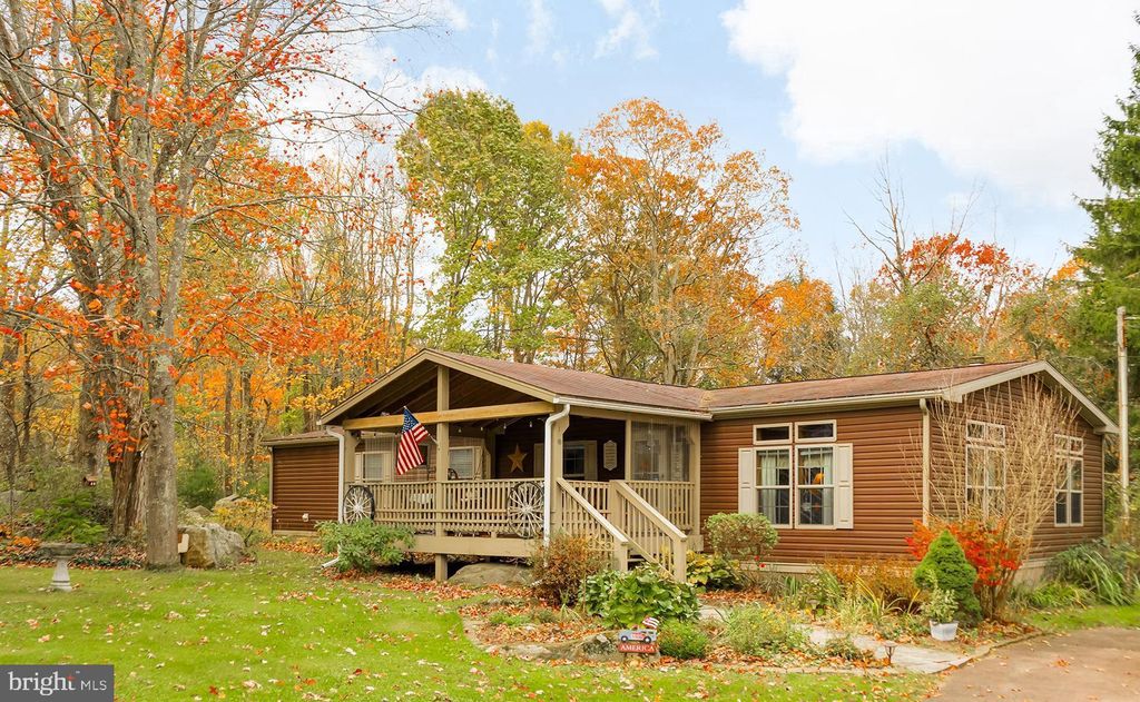 Photo of 968 Hutton Road, OAKLAND, MD 21550 (MLS # MDGA2010582)