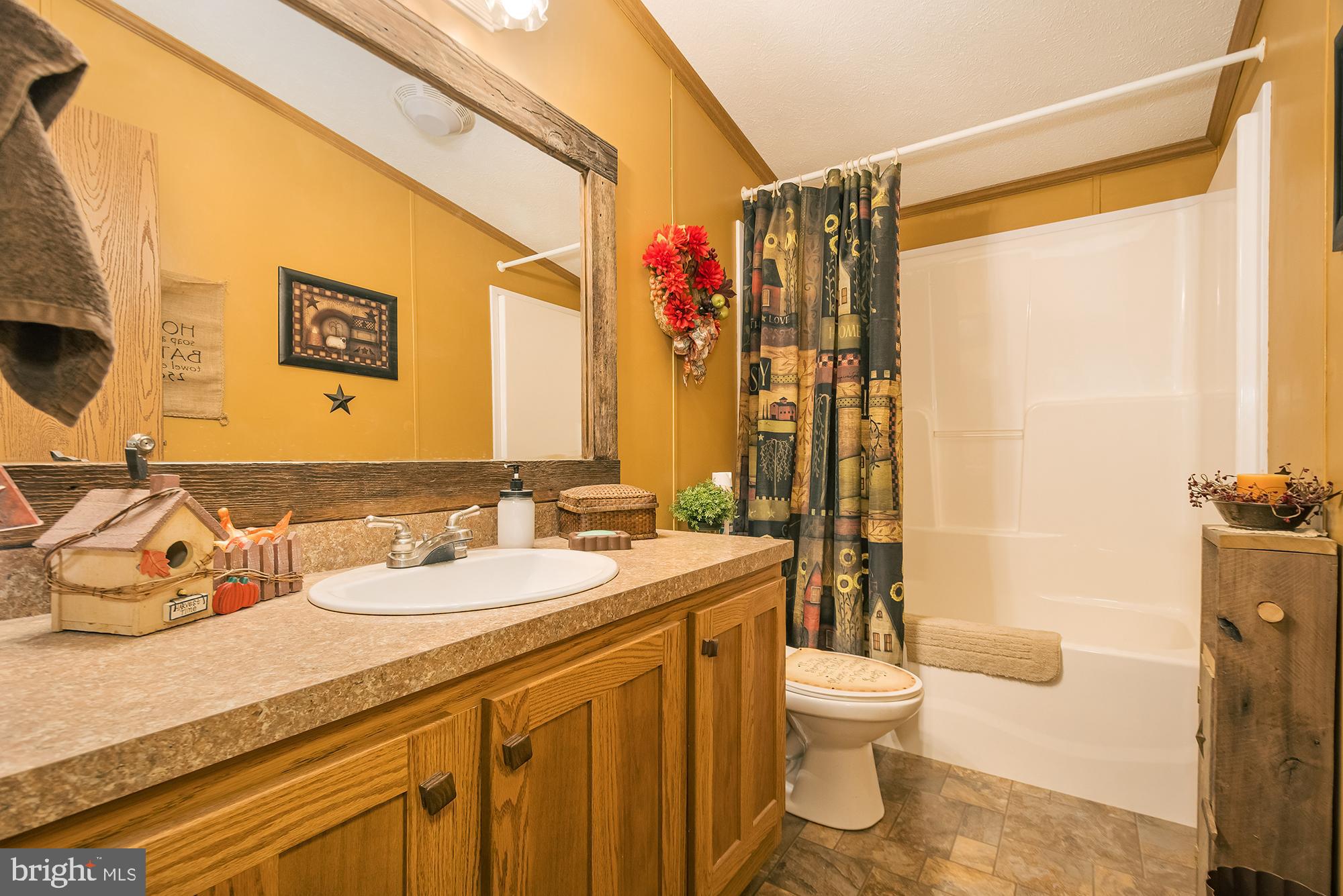 HUTTON - Residential