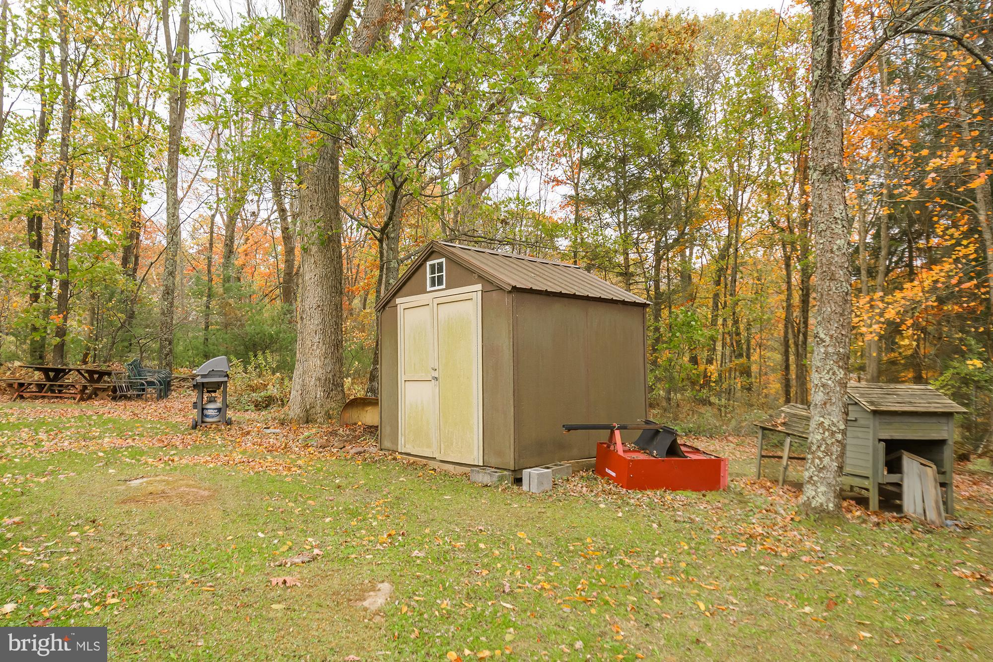 HUTTON - Residential