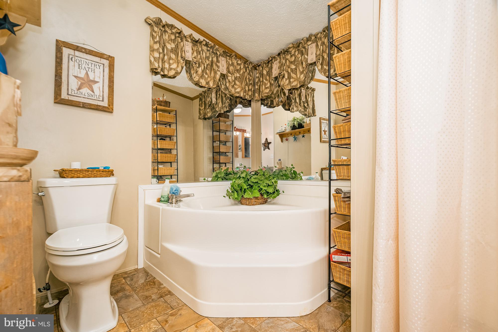 HUTTON - Residential