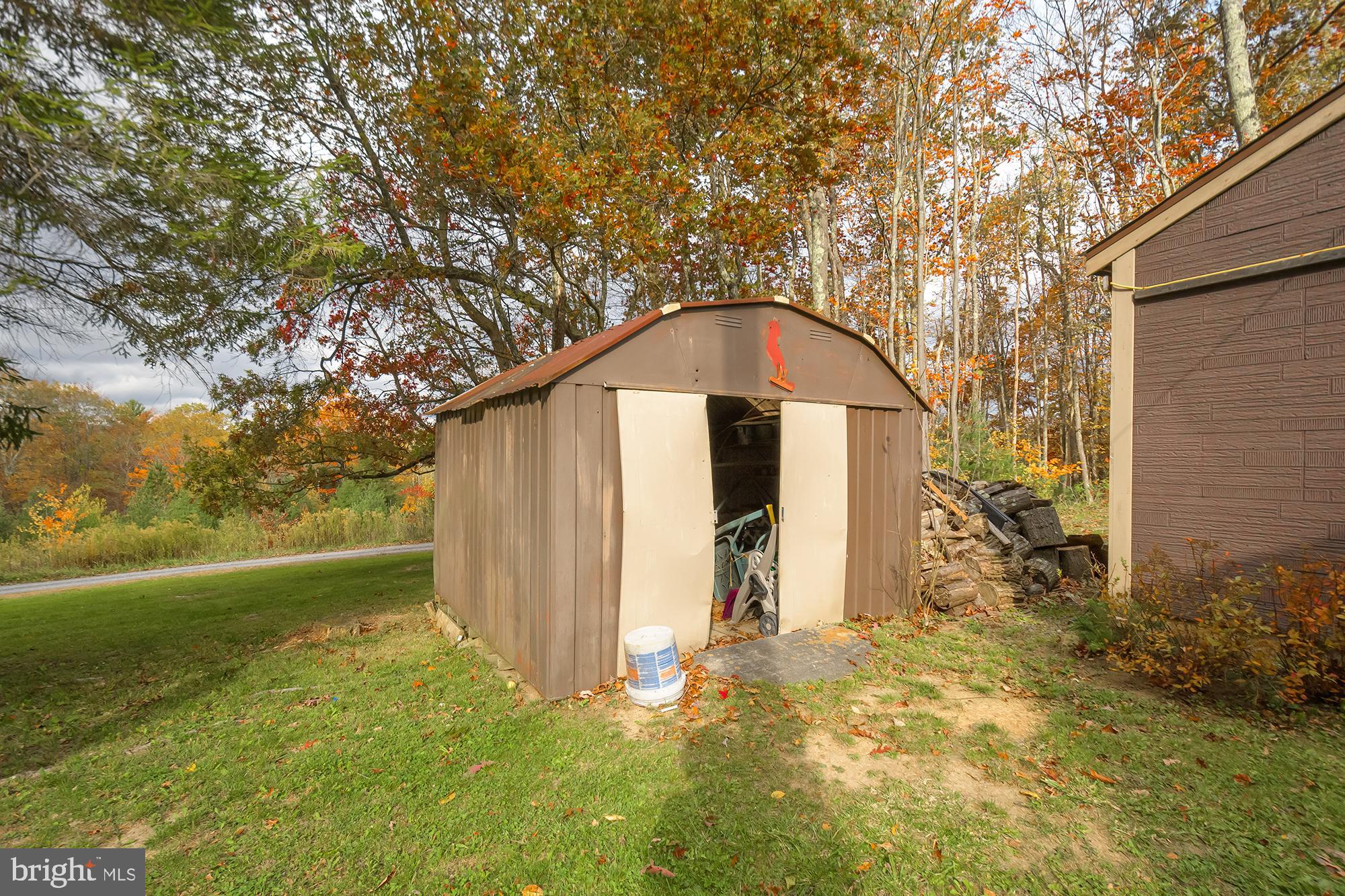 HUTTON - Residential