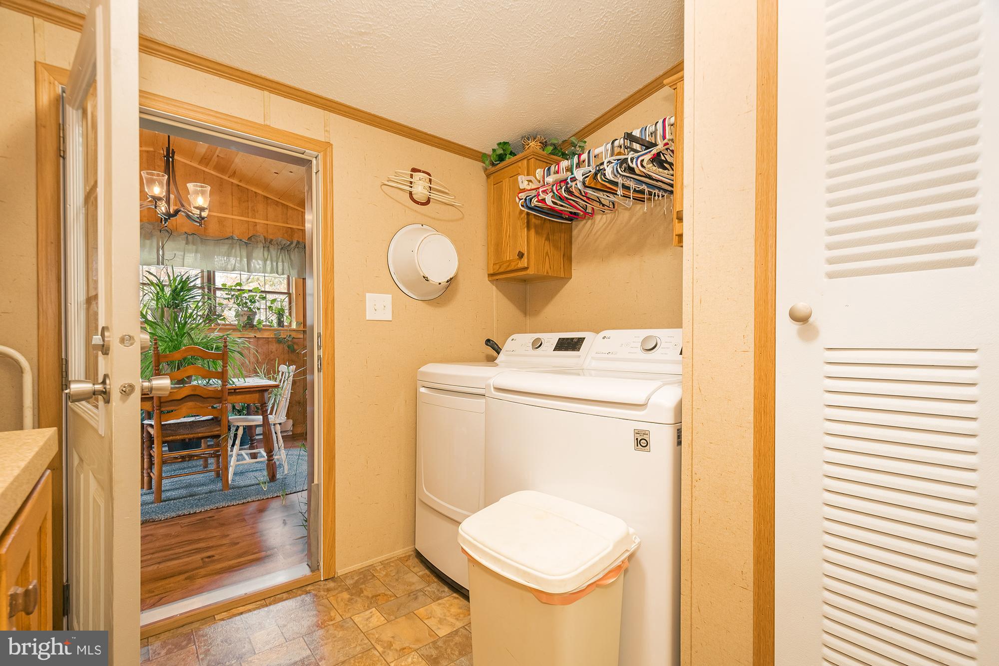 HUTTON - Residential