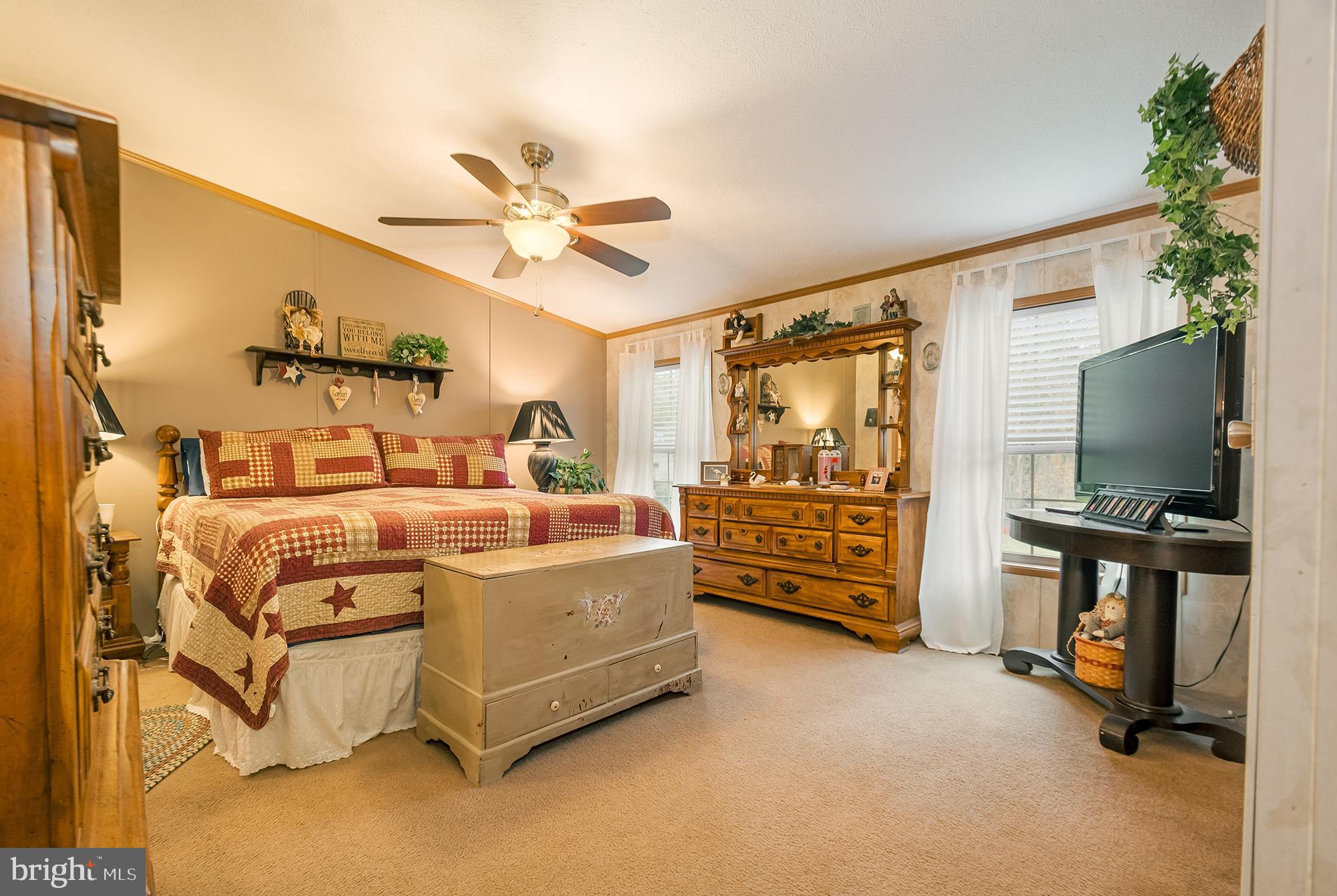 HUTTON - Residential