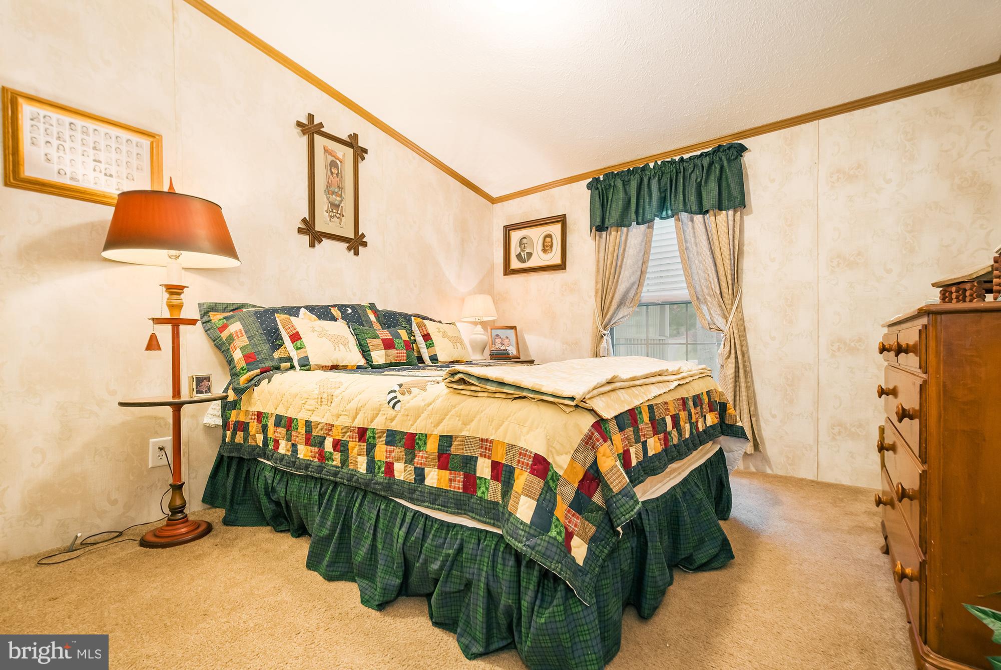 HUTTON - Residential