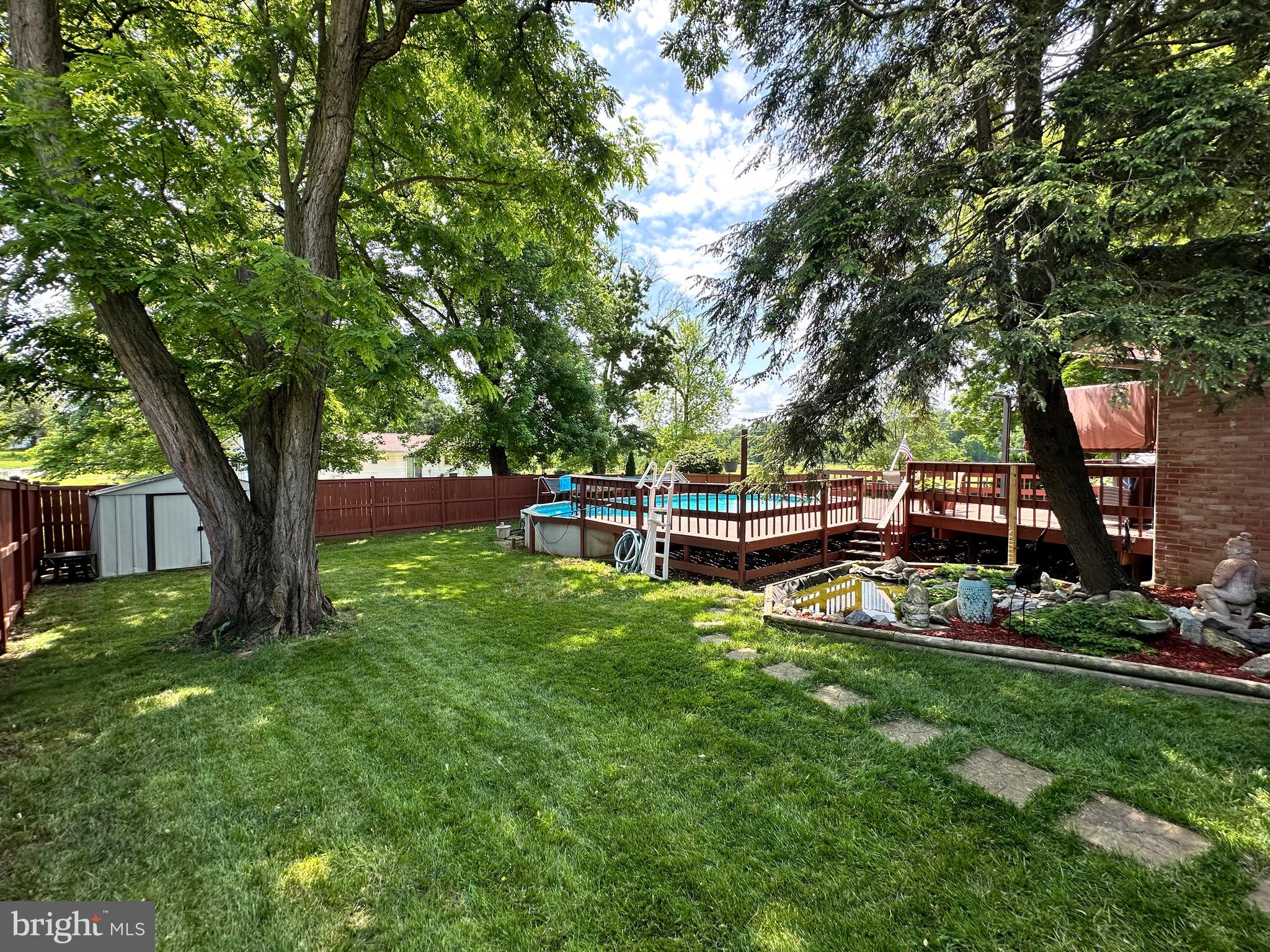 PIKEVIEW ACRES - Residential