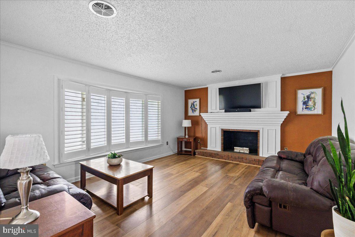 PIKEVIEW ACRES - Residential