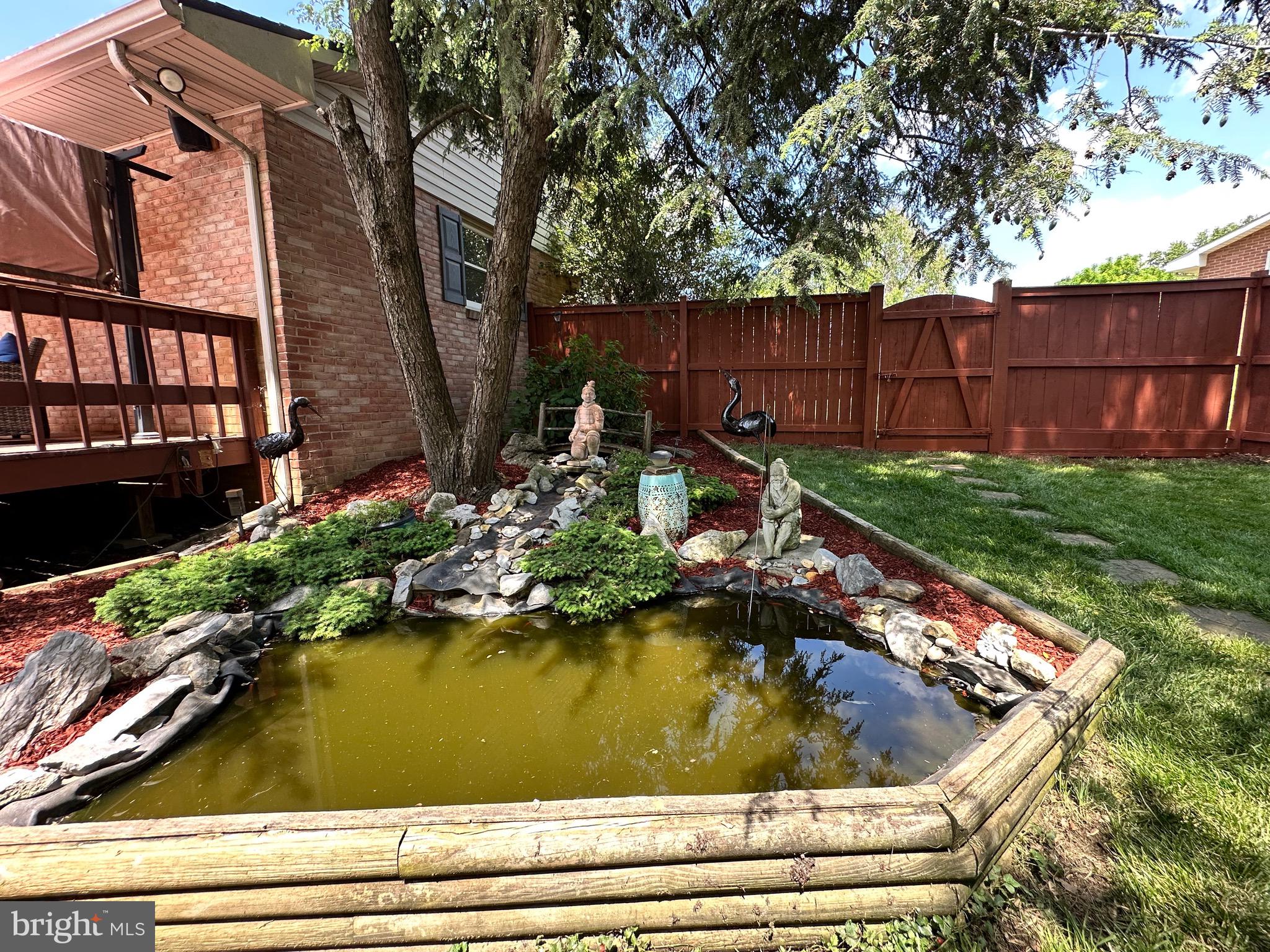 PIKEVIEW ACRES - Residential