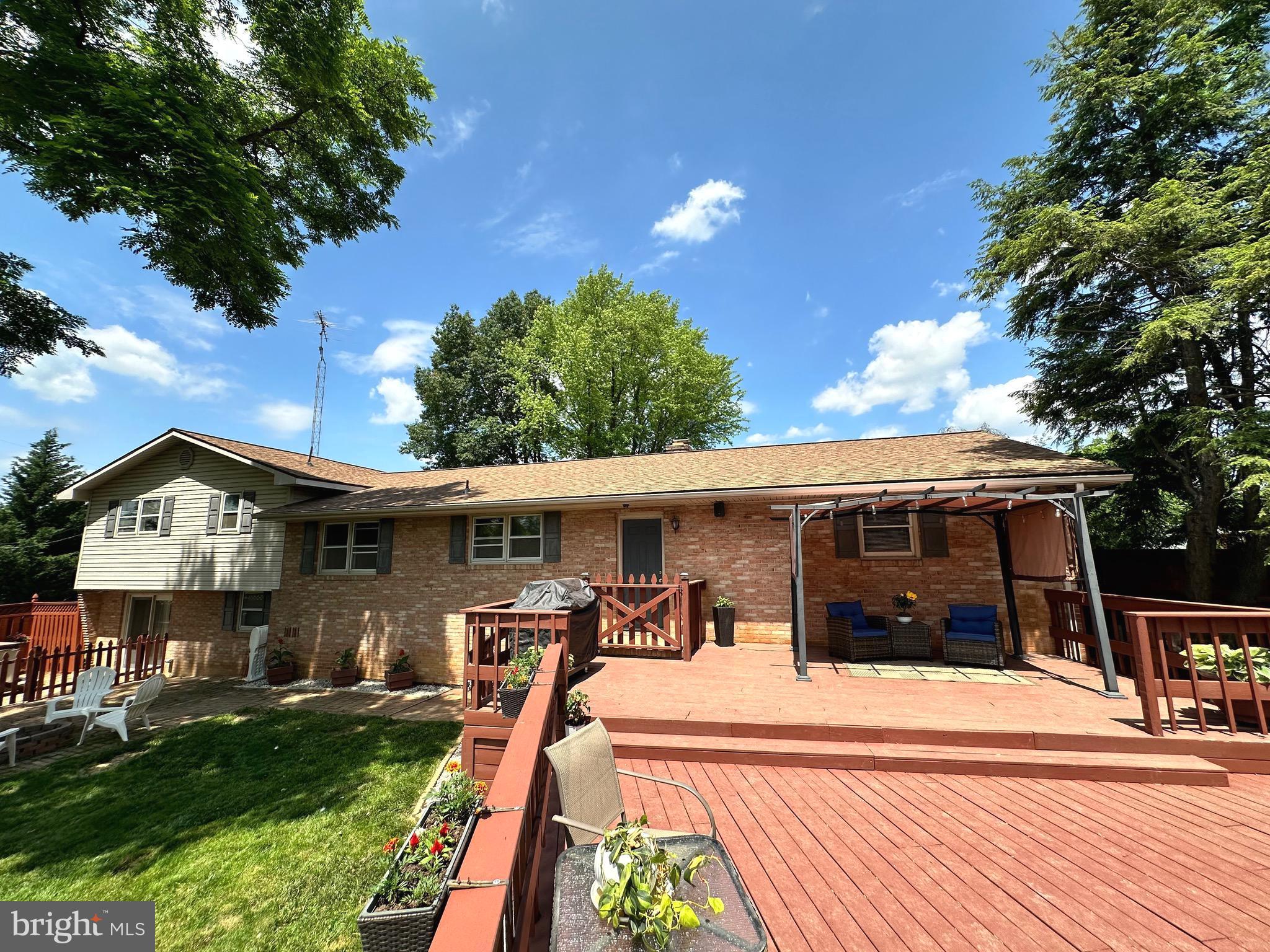 PIKEVIEW ACRES - Residential