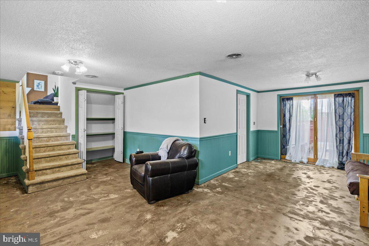 PIKEVIEW ACRES - Residential