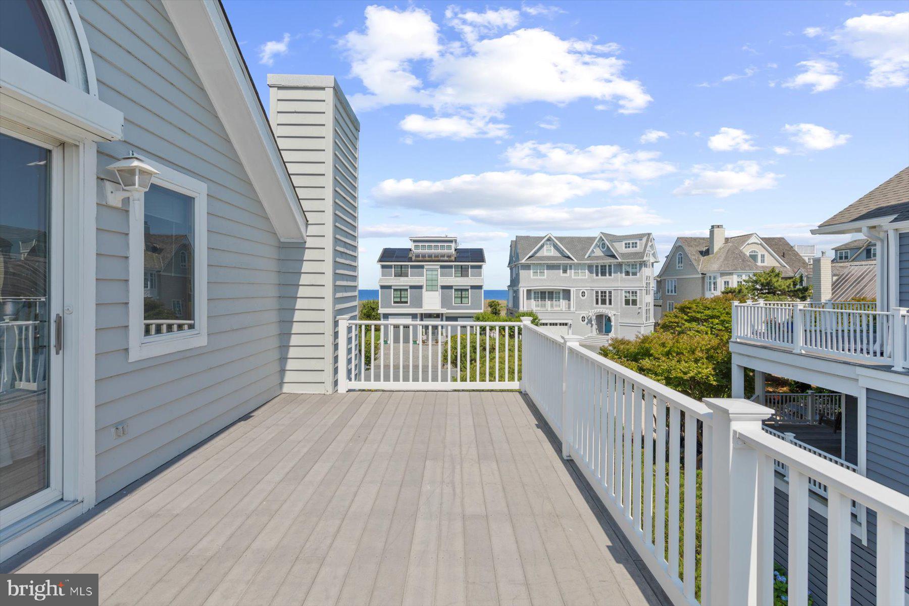 SEABREAK - Residential