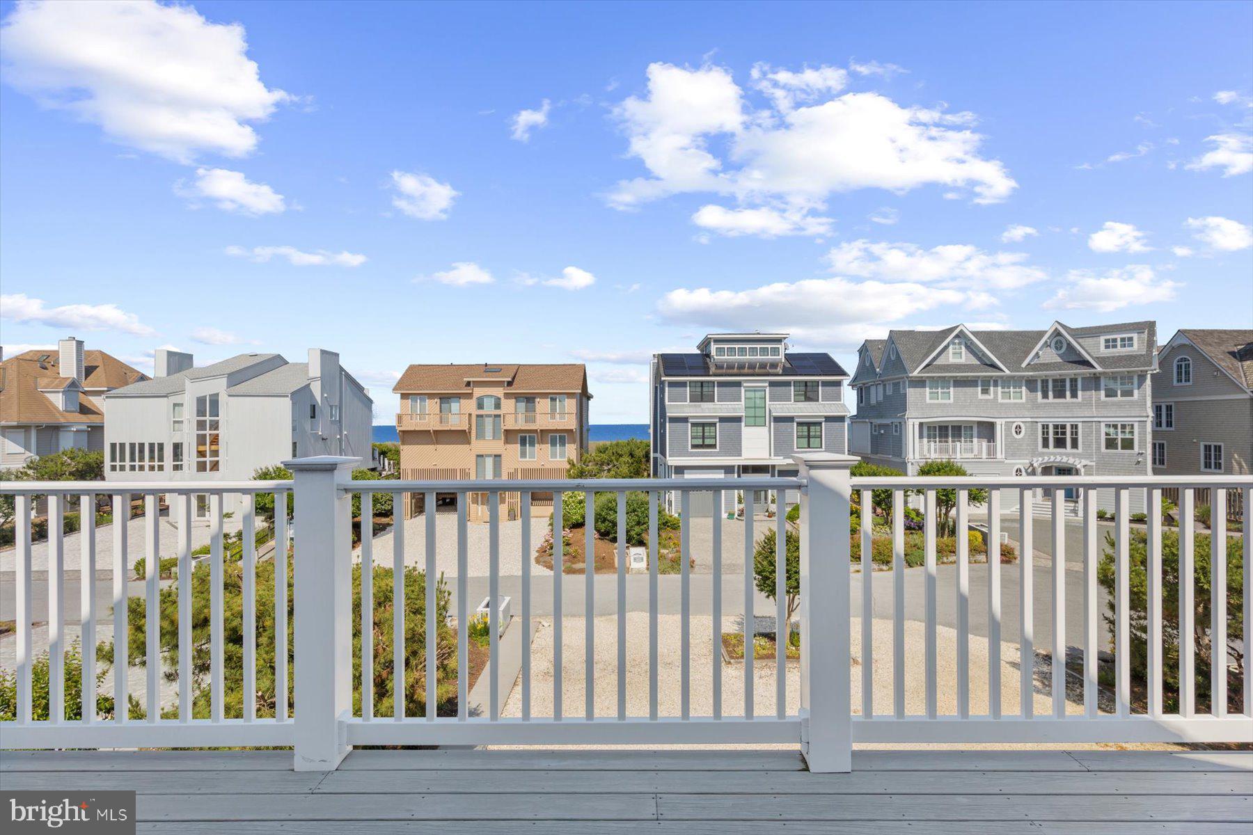 SEABREAK - Residential