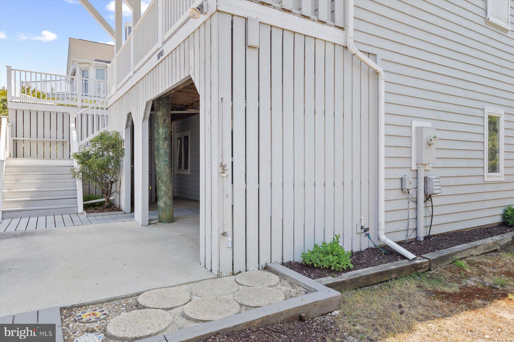 SEABREAK - Residential