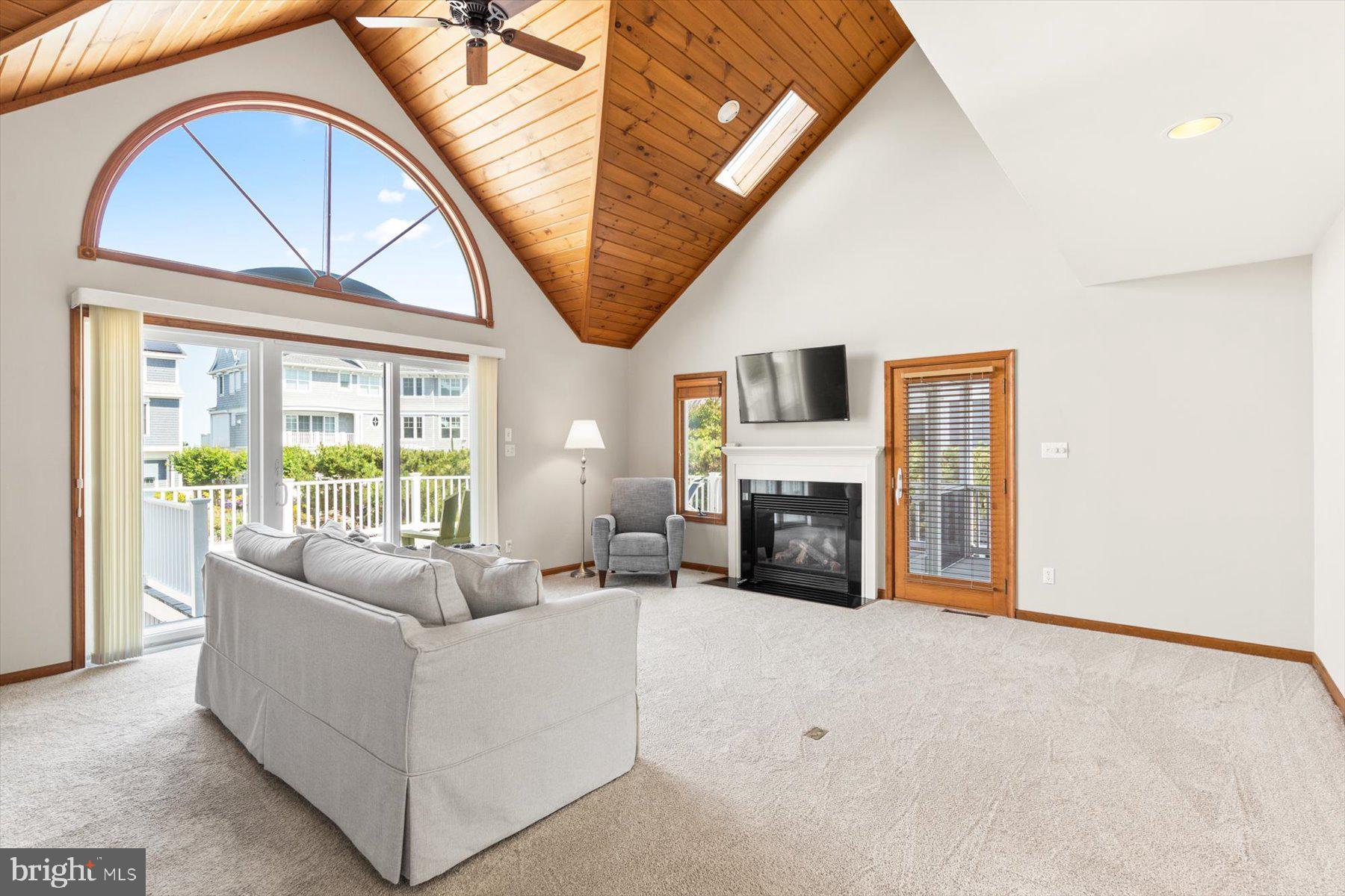 SEABREAK - Residential