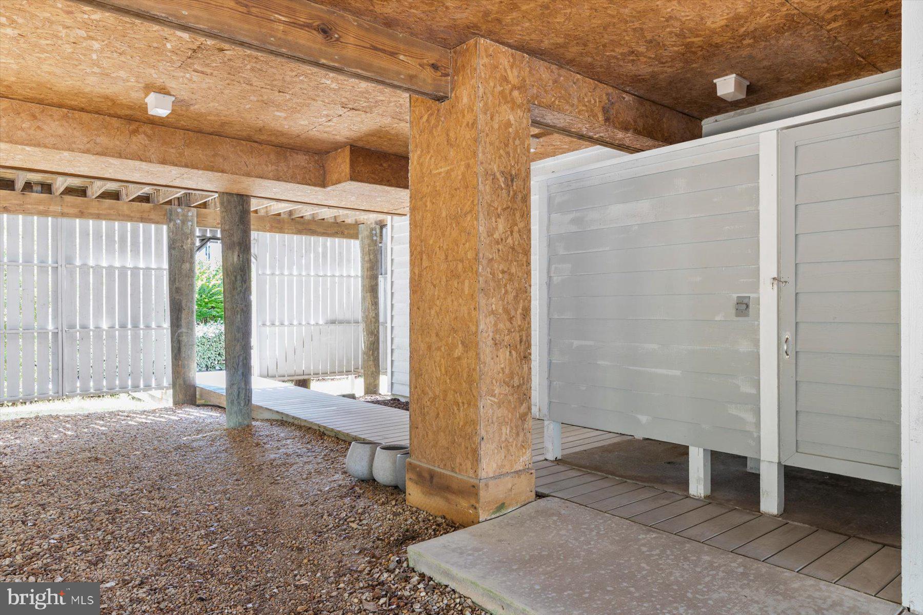 SEABREAK - Residential