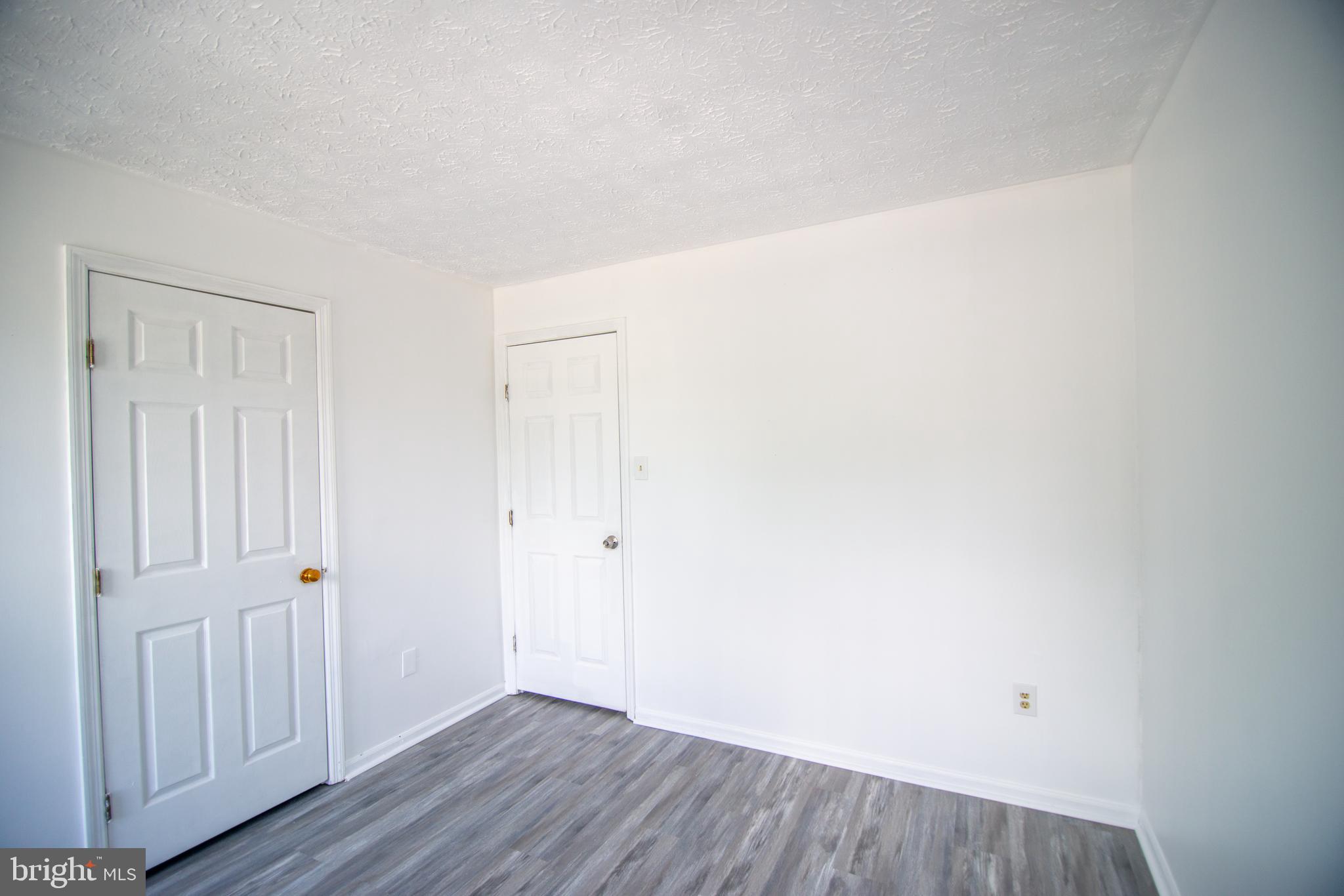 WOODBRIDGE CENTER - Residential Lease