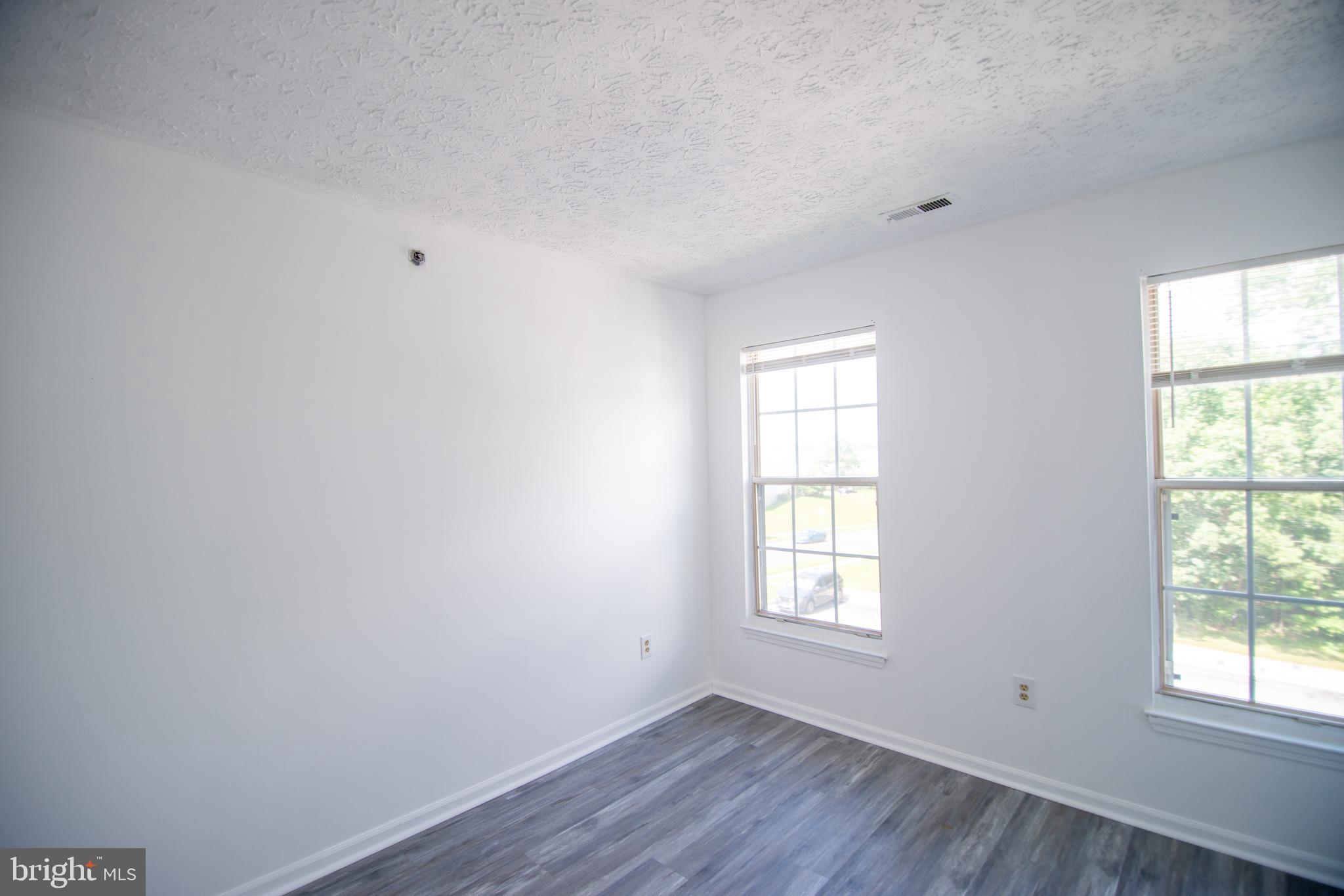 WOODBRIDGE CENTER - Residential Lease