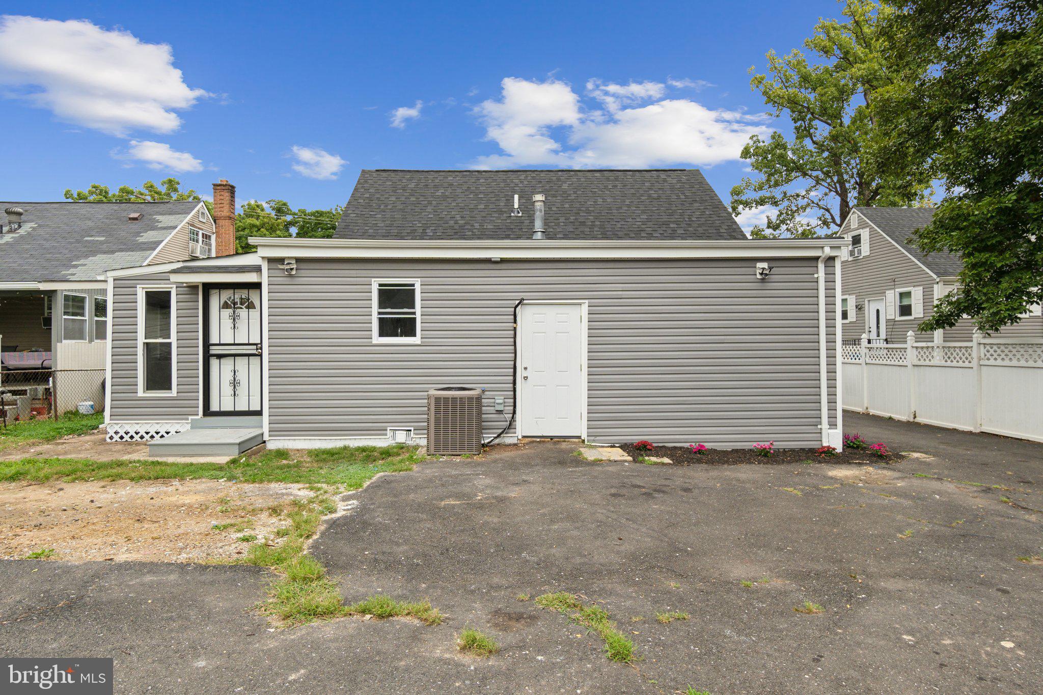 BEACON HEIGHTS - Residential