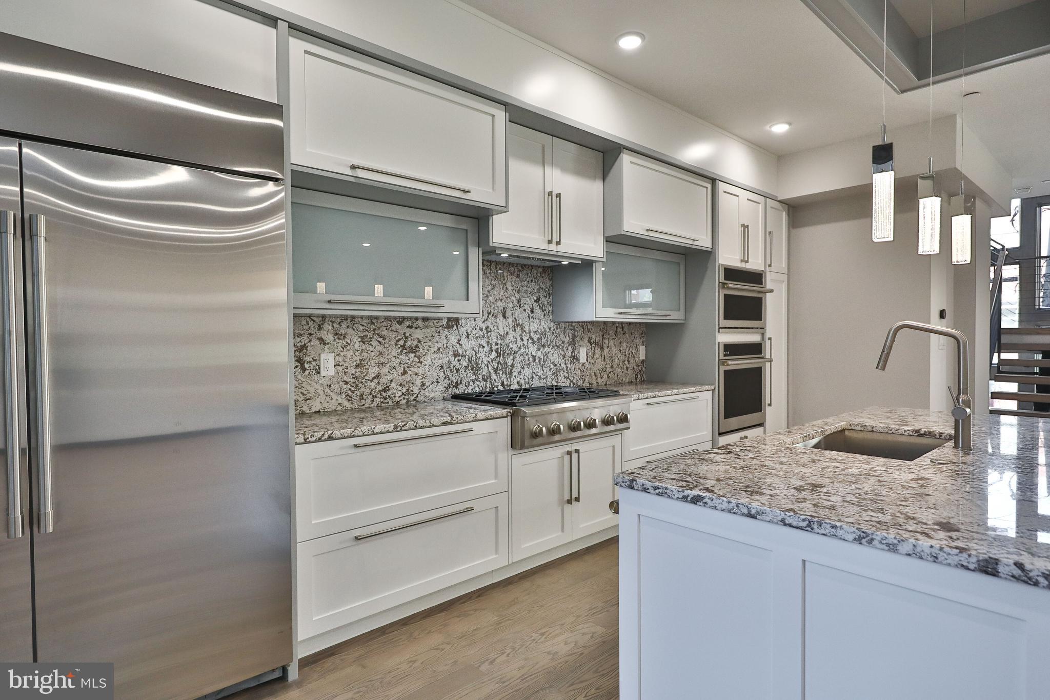 BELLA VISTA - Residential