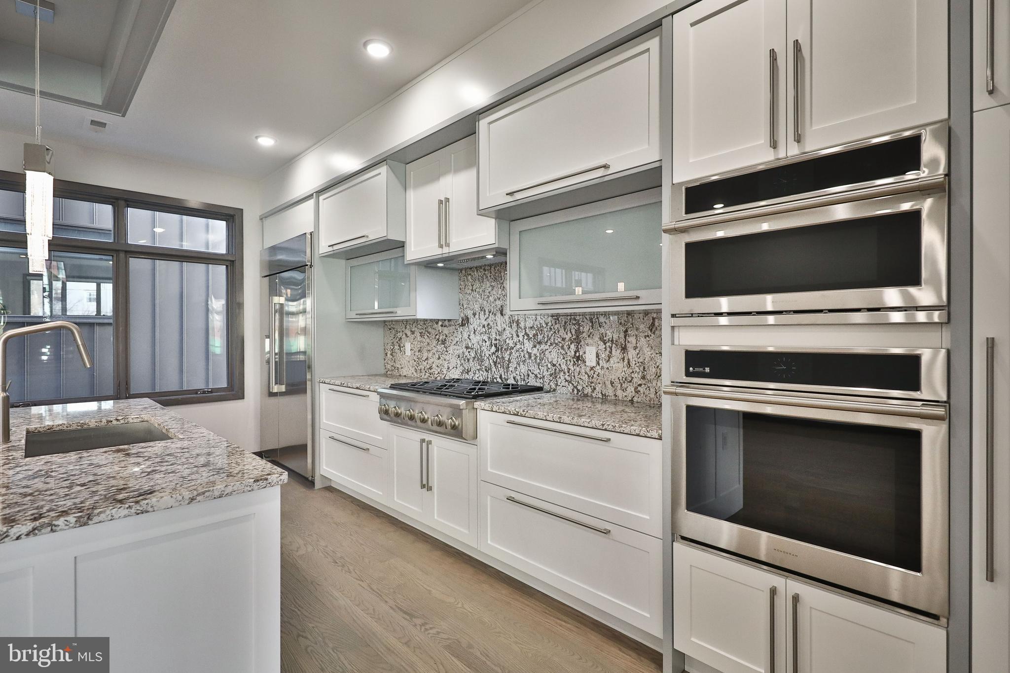 BELLA VISTA - Residential