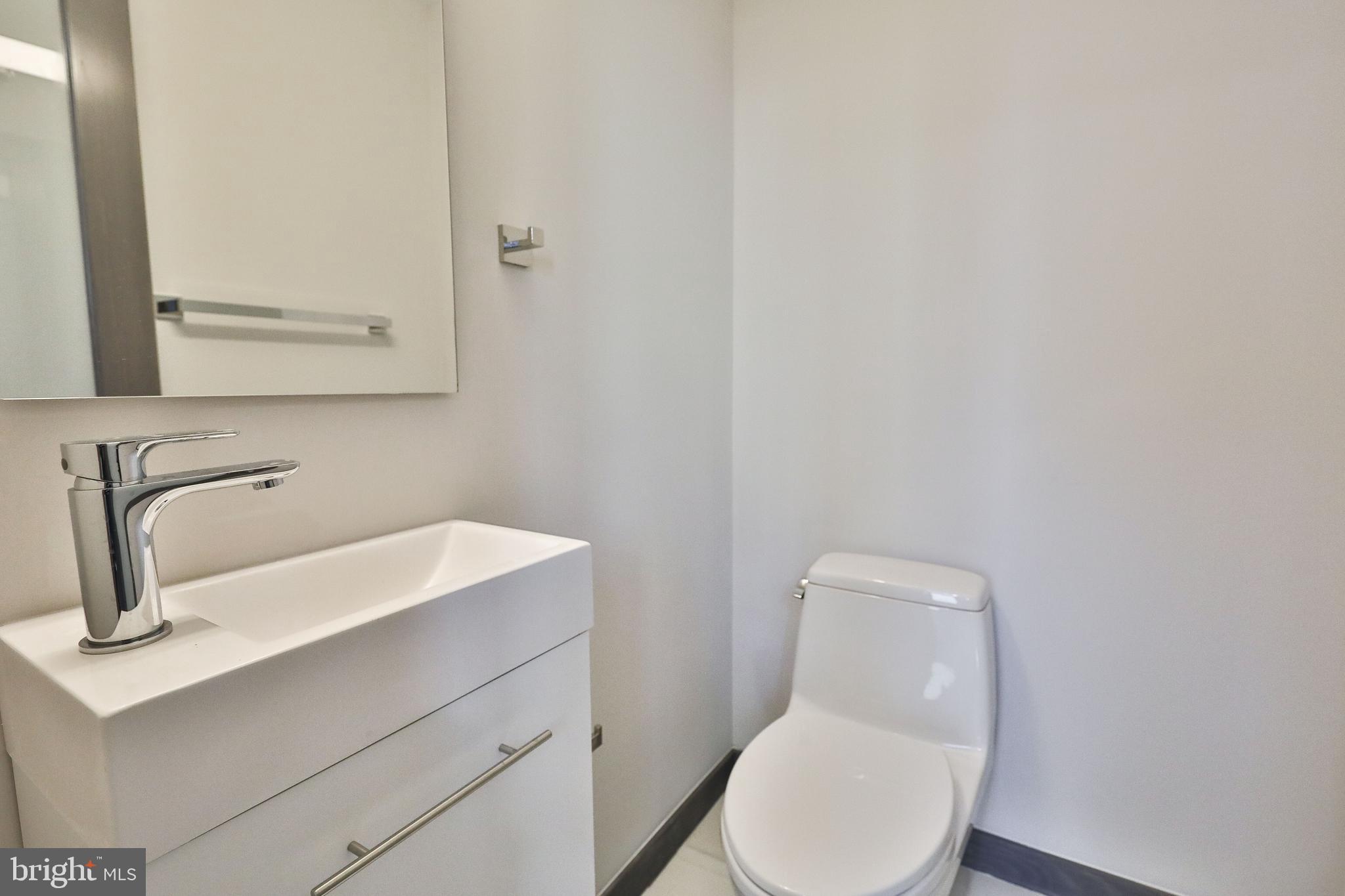 1022 CHRISTIAN STREET